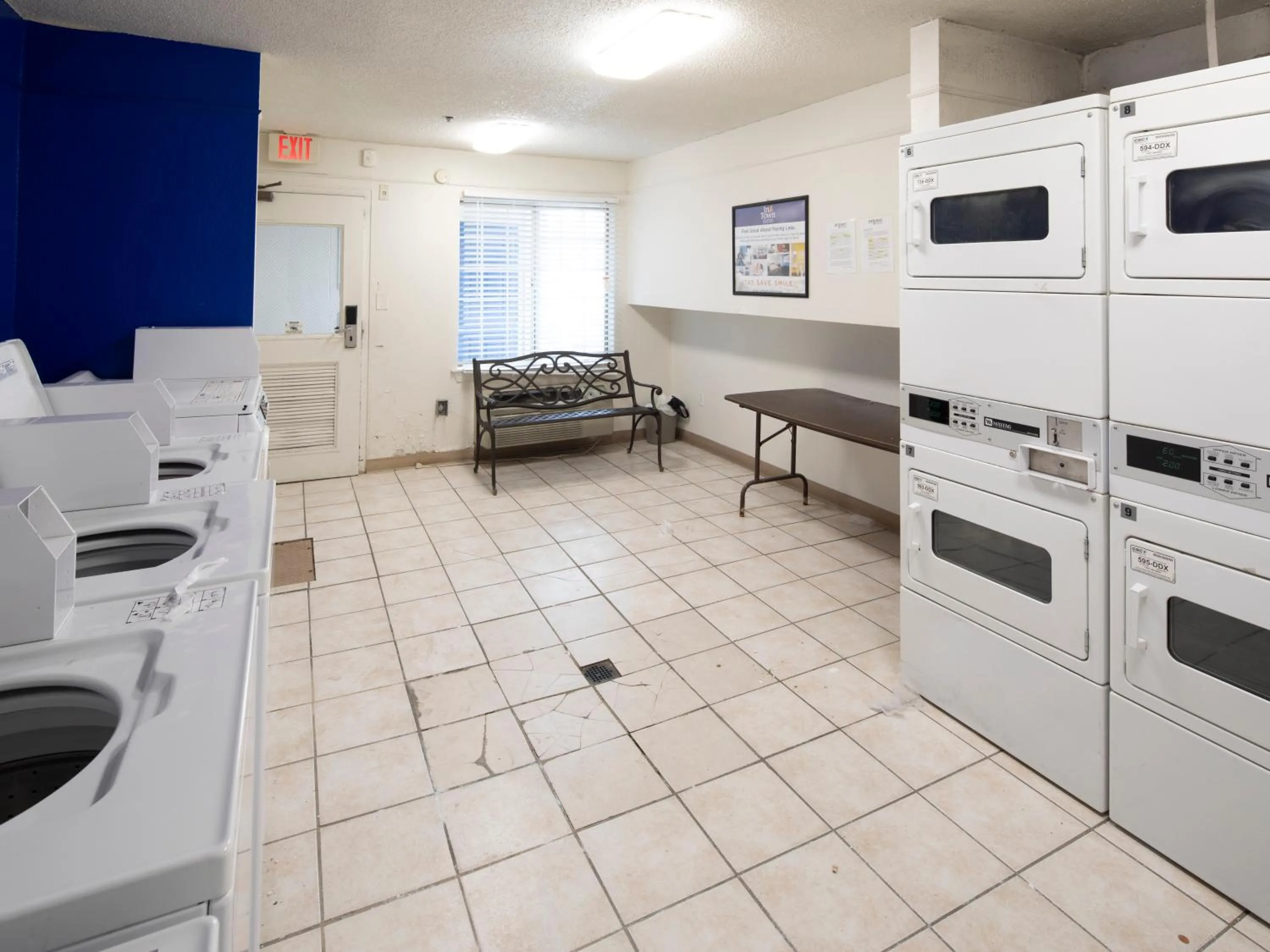InTown Suites Extended Stay Greensboro NC - Lanada