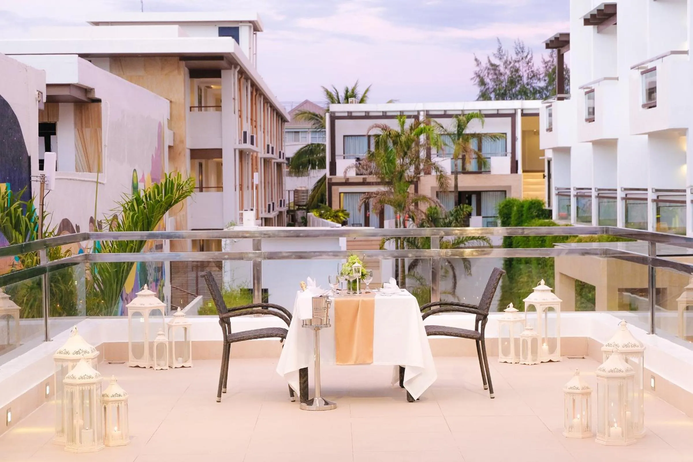 Restaurant/places to eat in The District Boracay