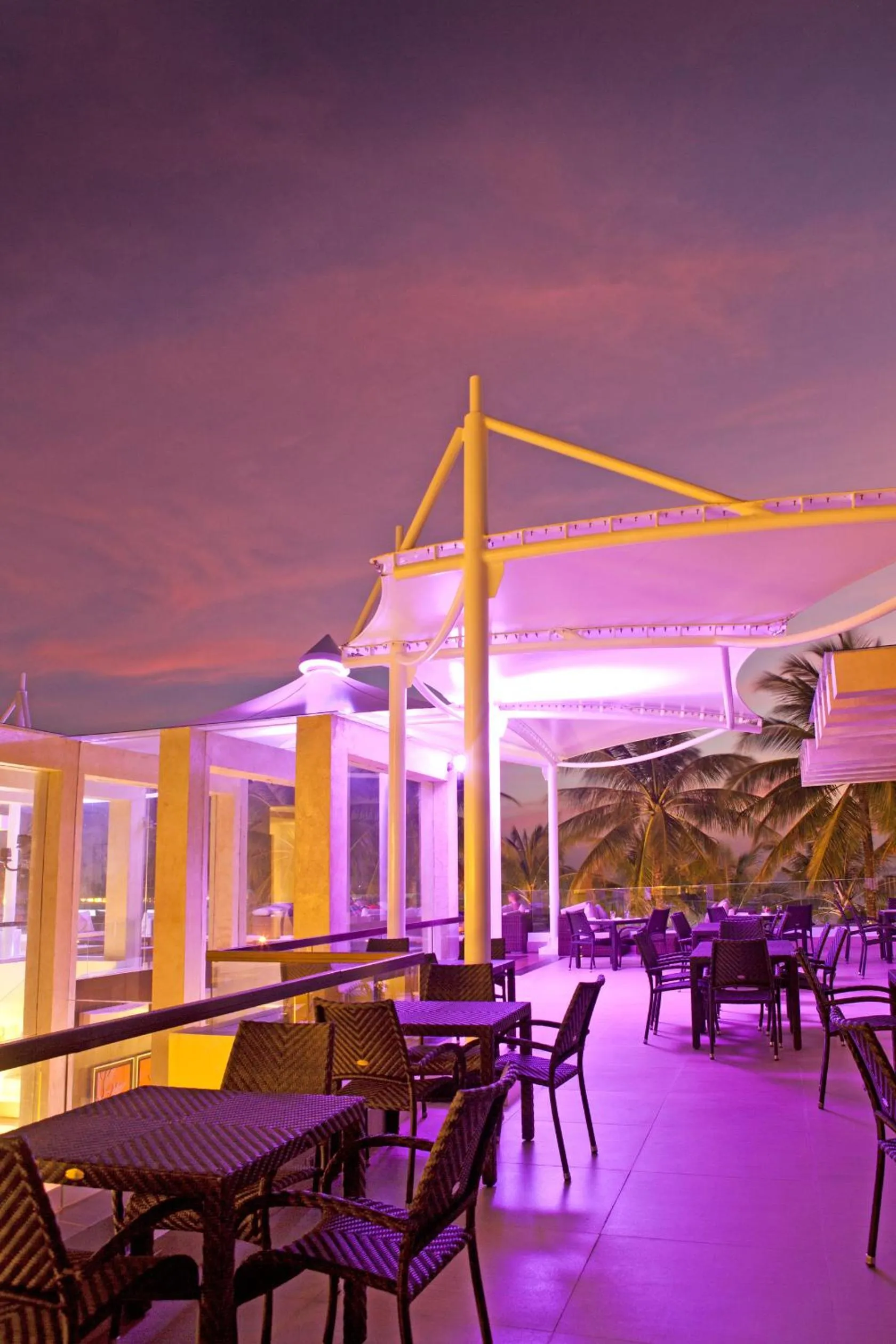 Restaurant/places to eat in The District Boracay