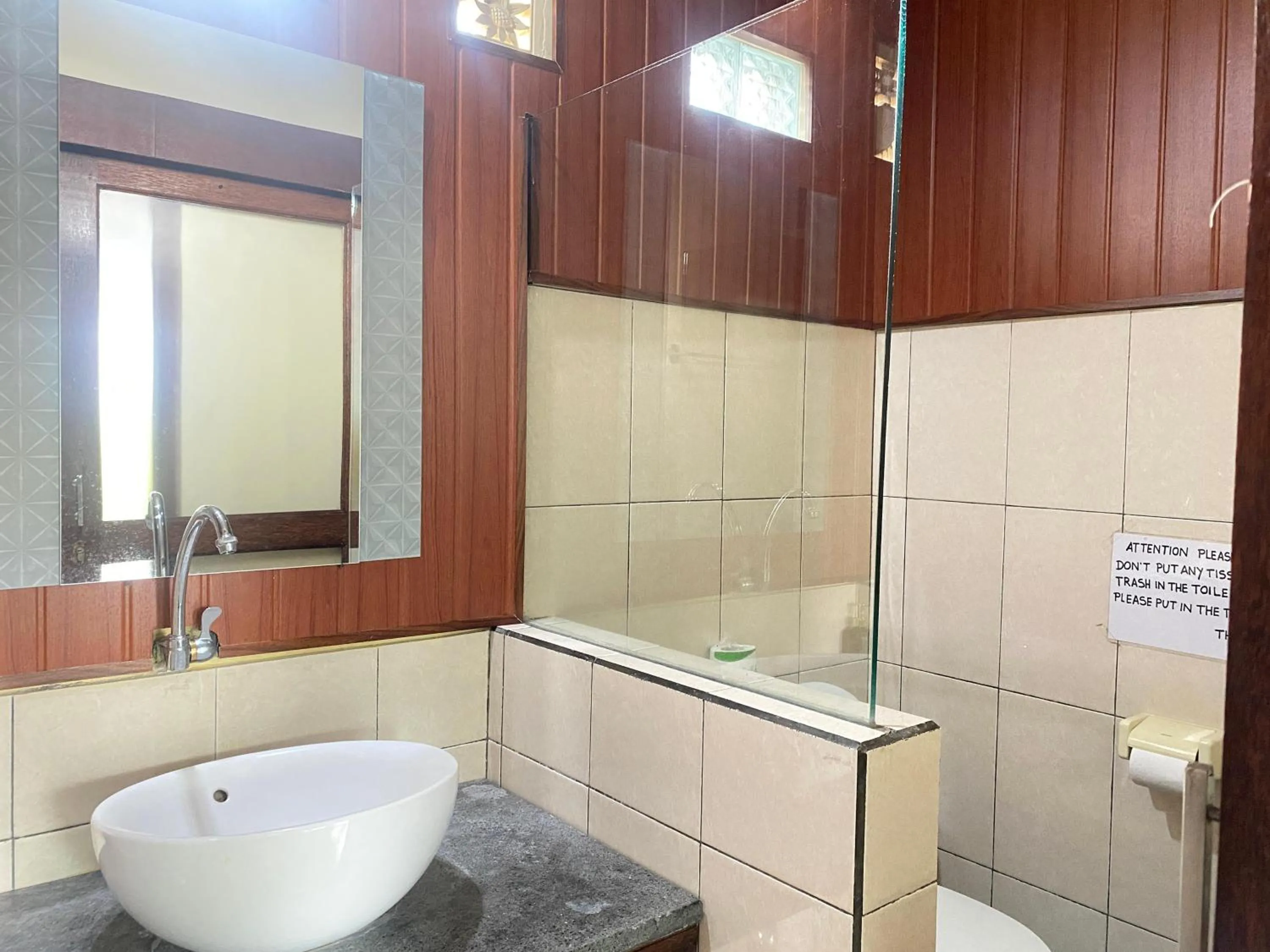 Bathroom in Demank House