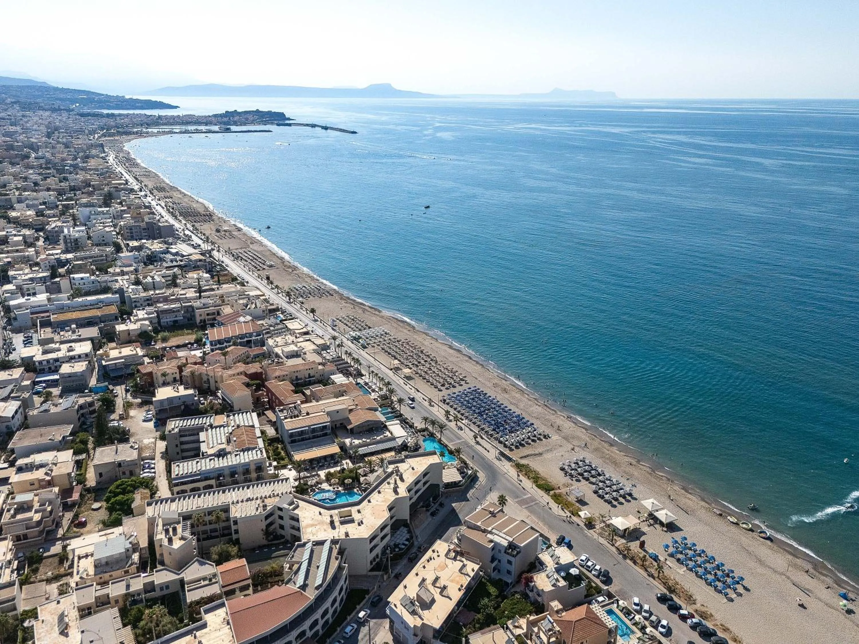 Day in Pearl SeaBreeze Suites