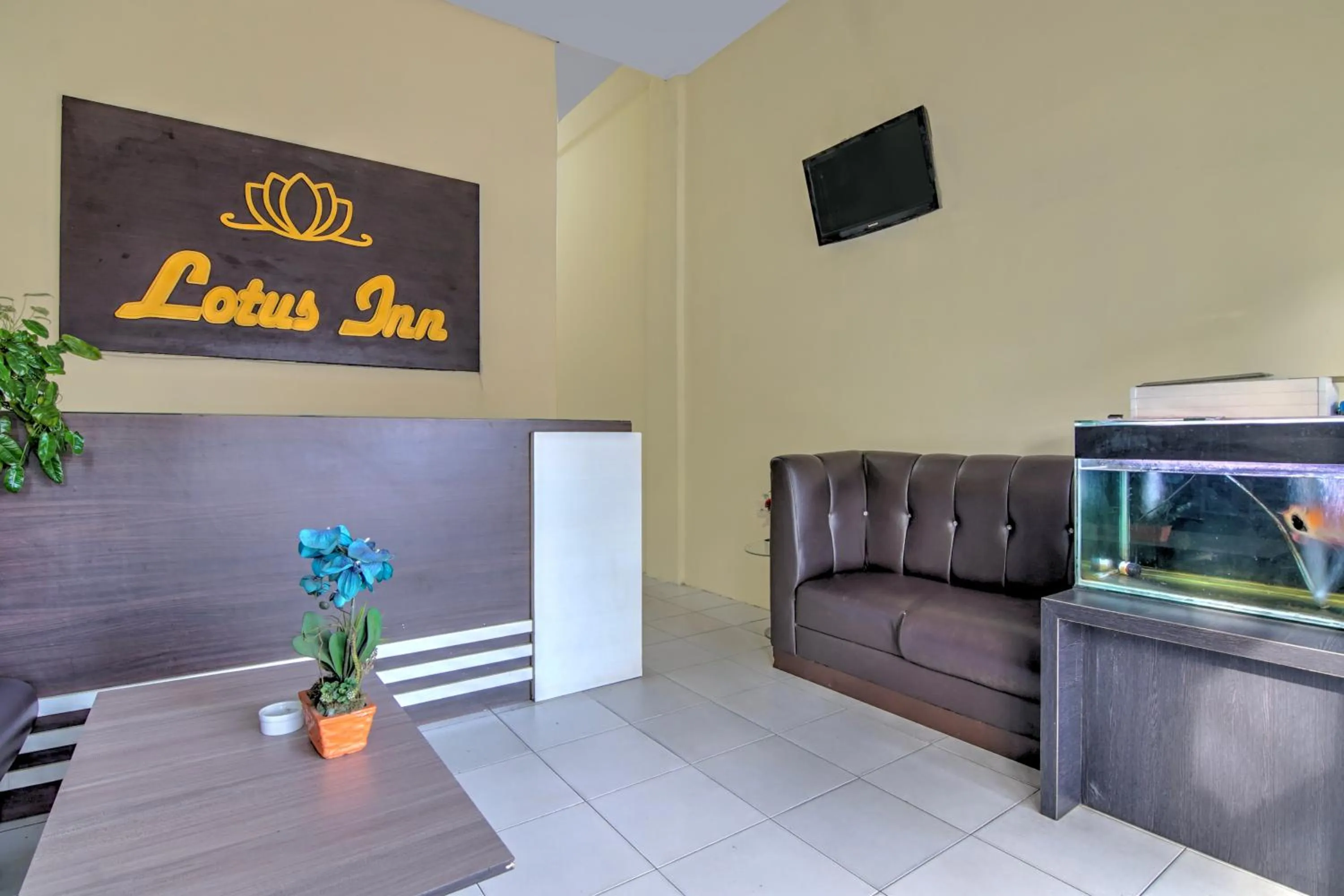 Lobby or reception in Hotel O Pekanbaru near Mall Ciputra Seraya formerly Lotus Inn