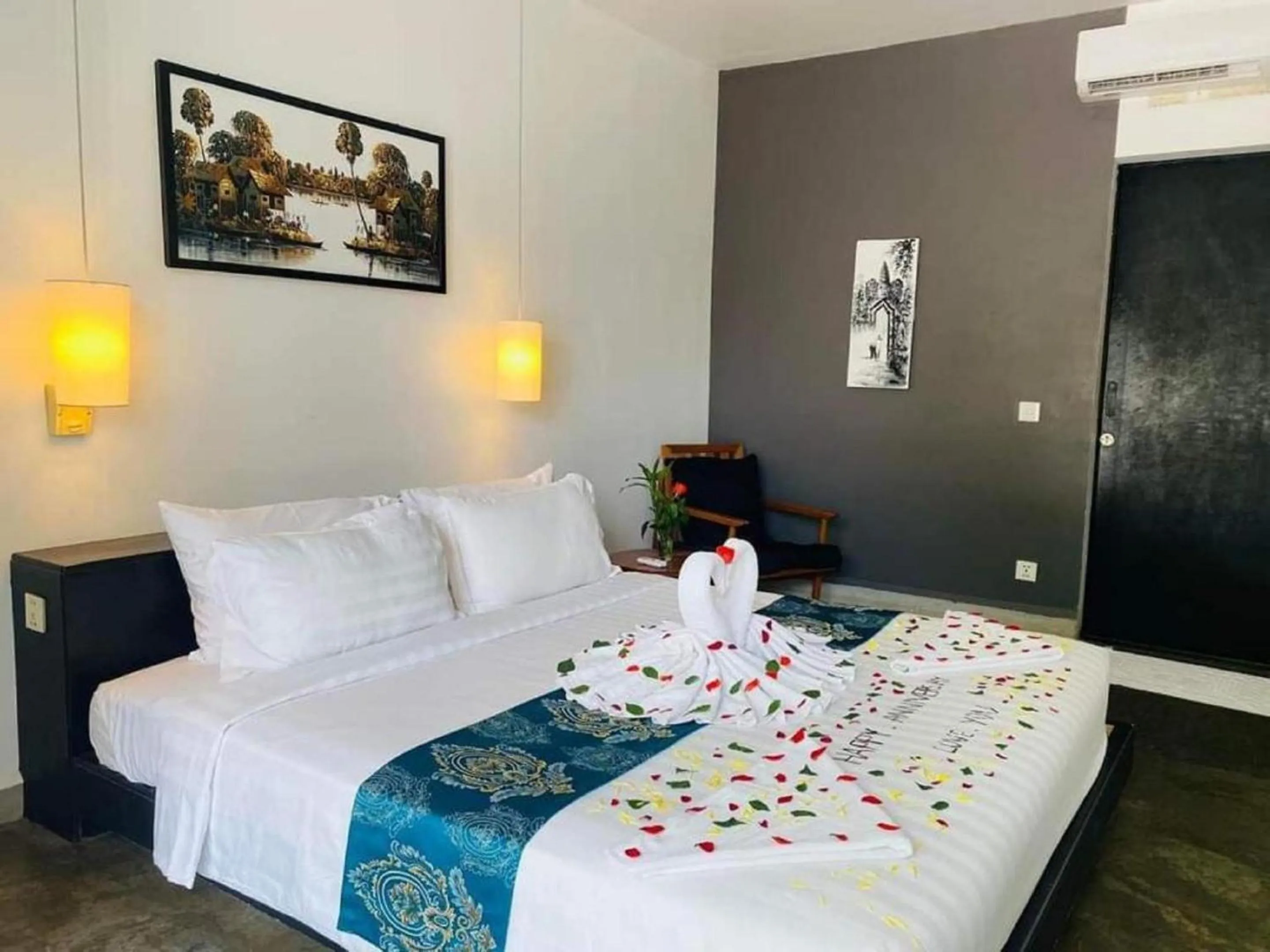 Guests in Mittali Beach Hotel