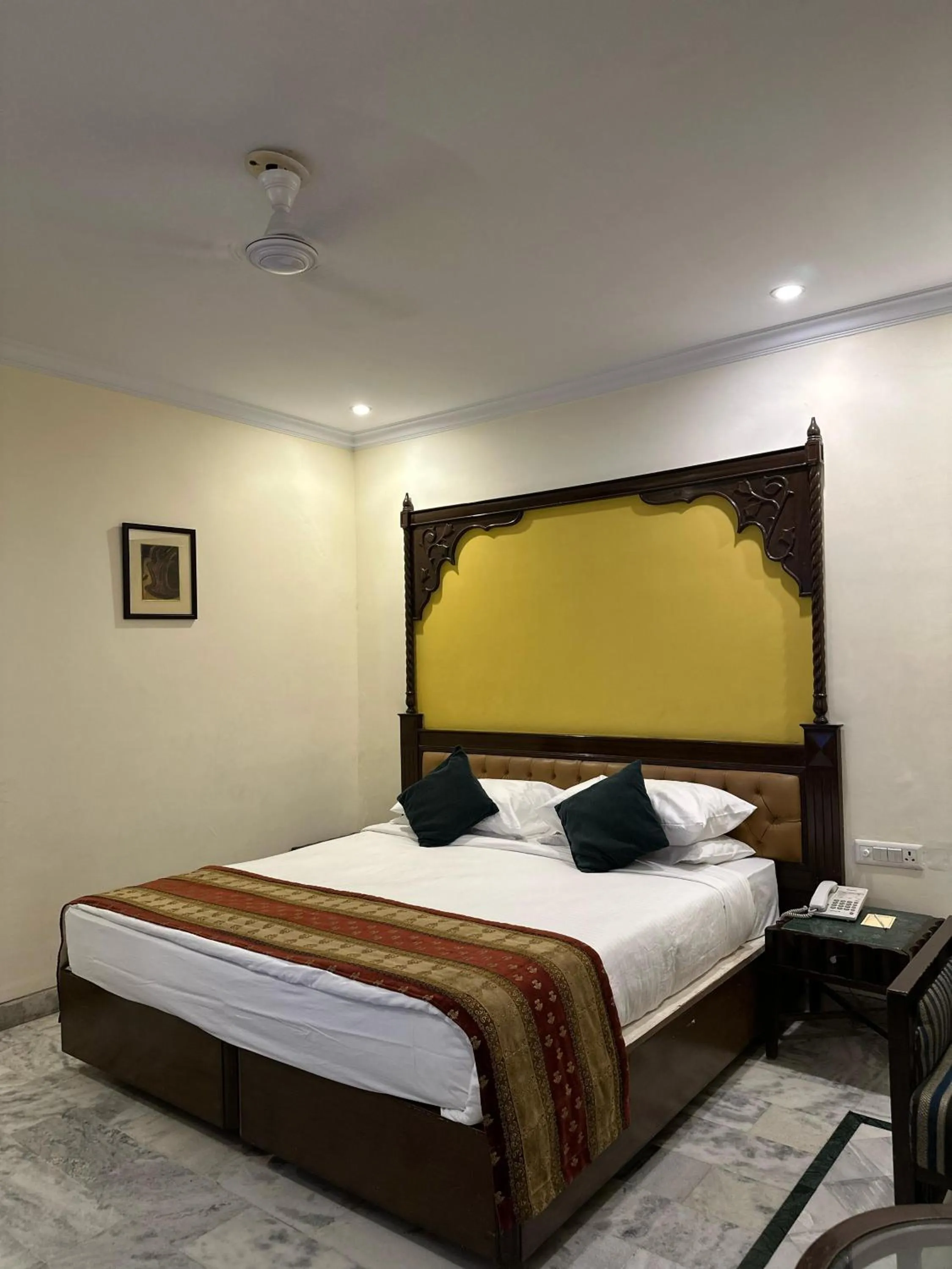 Bed in Mansingh Palace, Ajmer