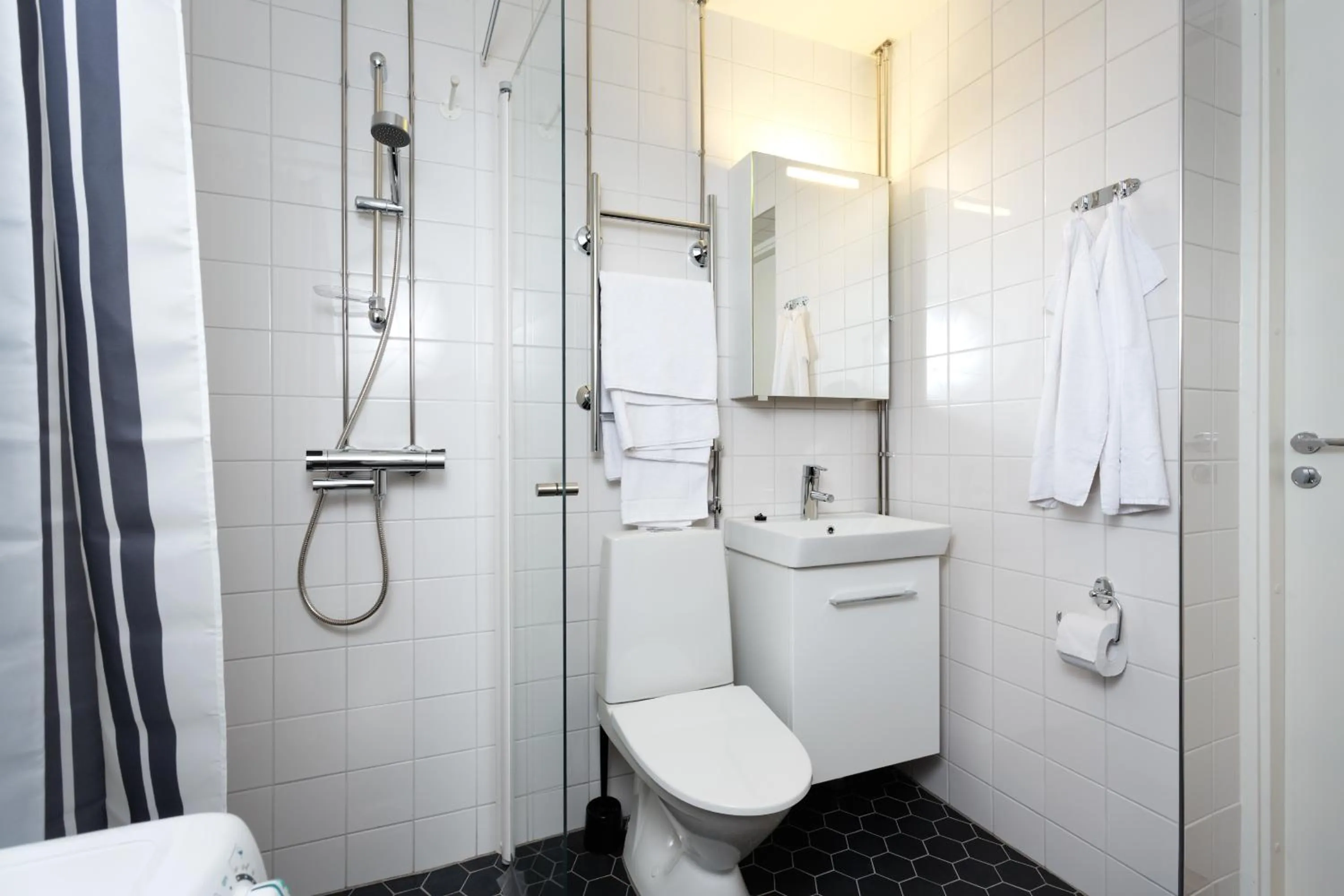 Bathroom in Forenom Serviced Apartments Helsinki Kruununhaka