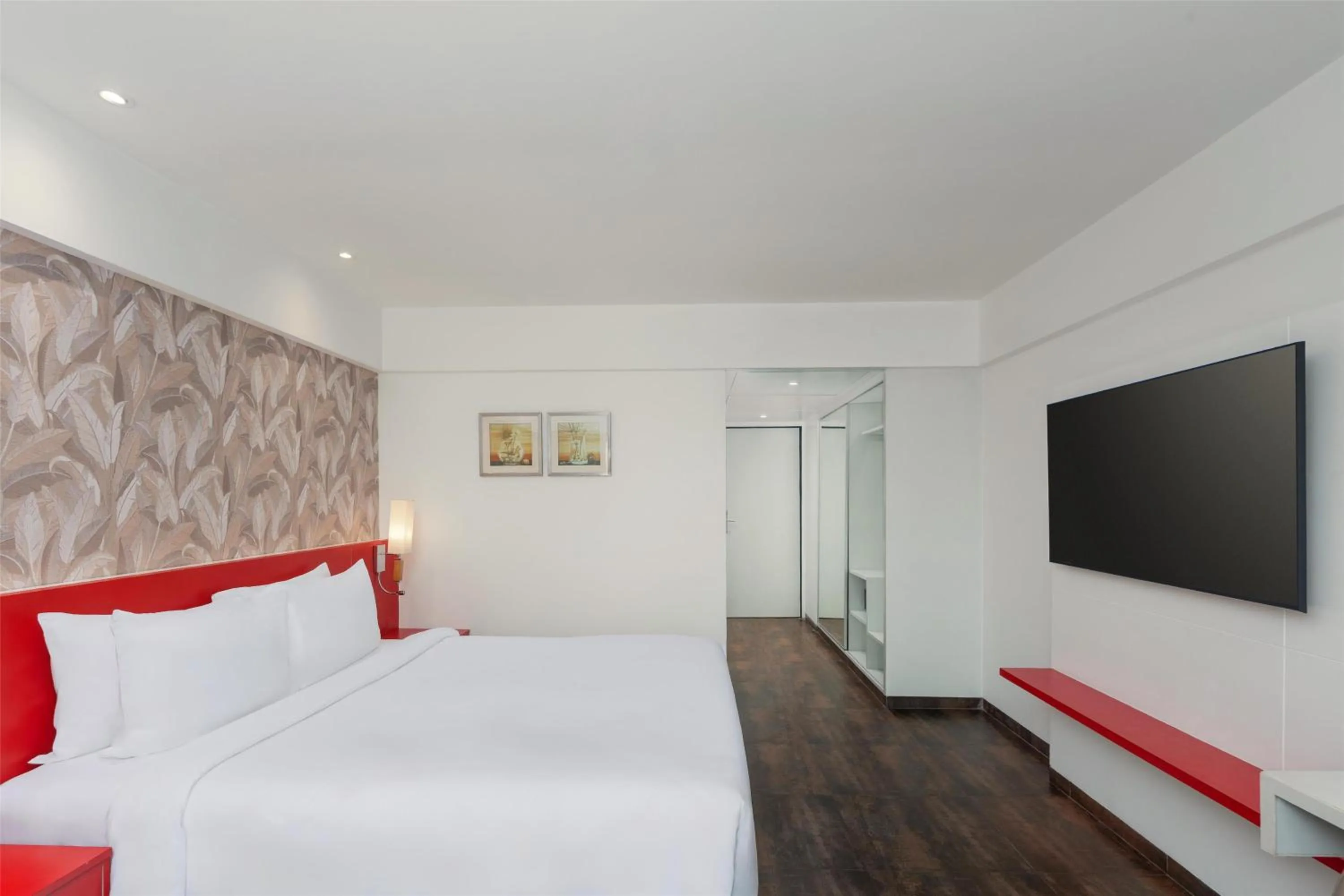 Bedroom, Bed in Country Inn & Suites By Radisson Navi Mumbai