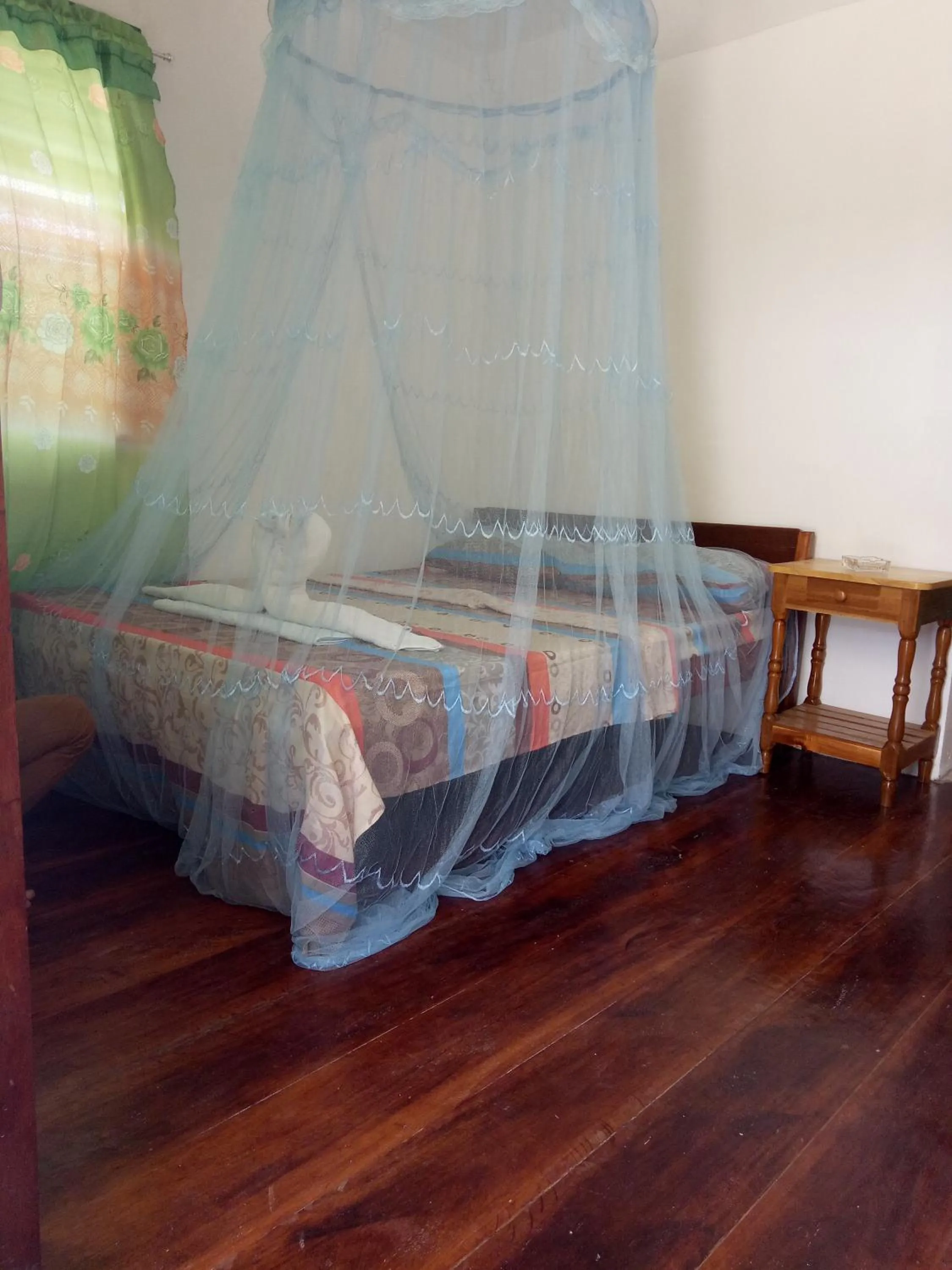 Bed in Jeno Tourist Inn