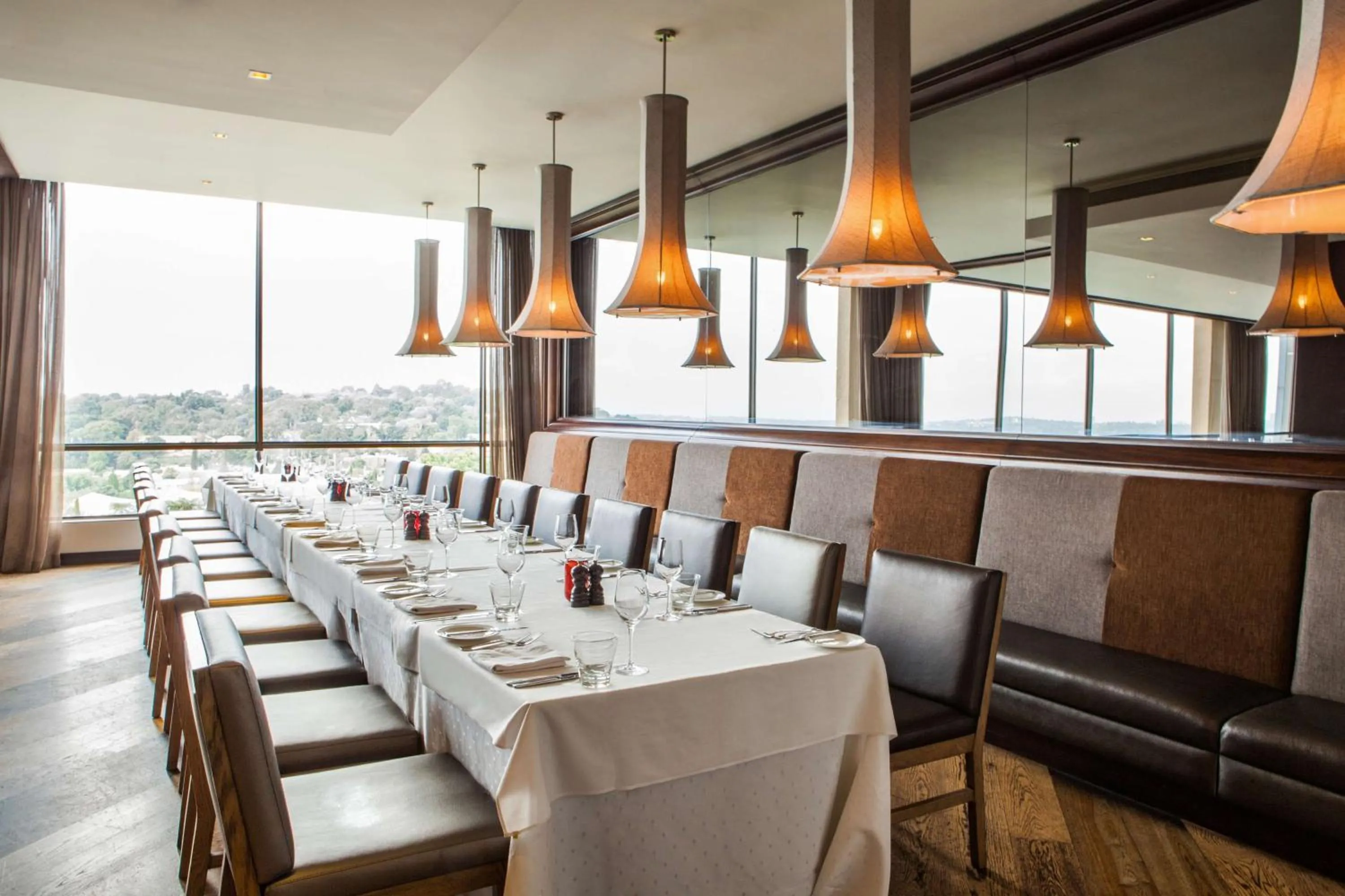 Restaurant/places to eat in Southern Sun Hyde Park Sandton