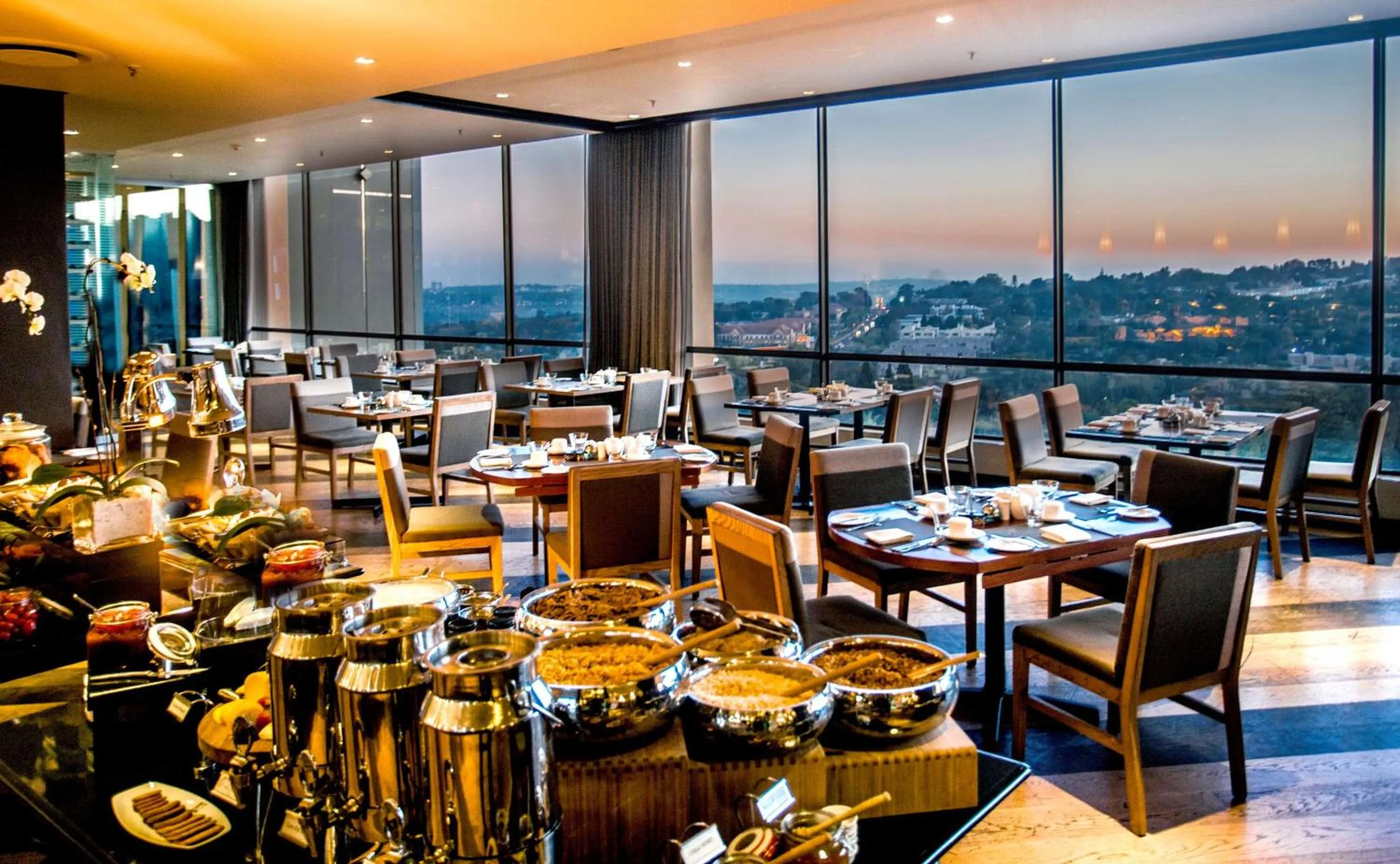 Property building in Southern Sun Hyde Park Sandton