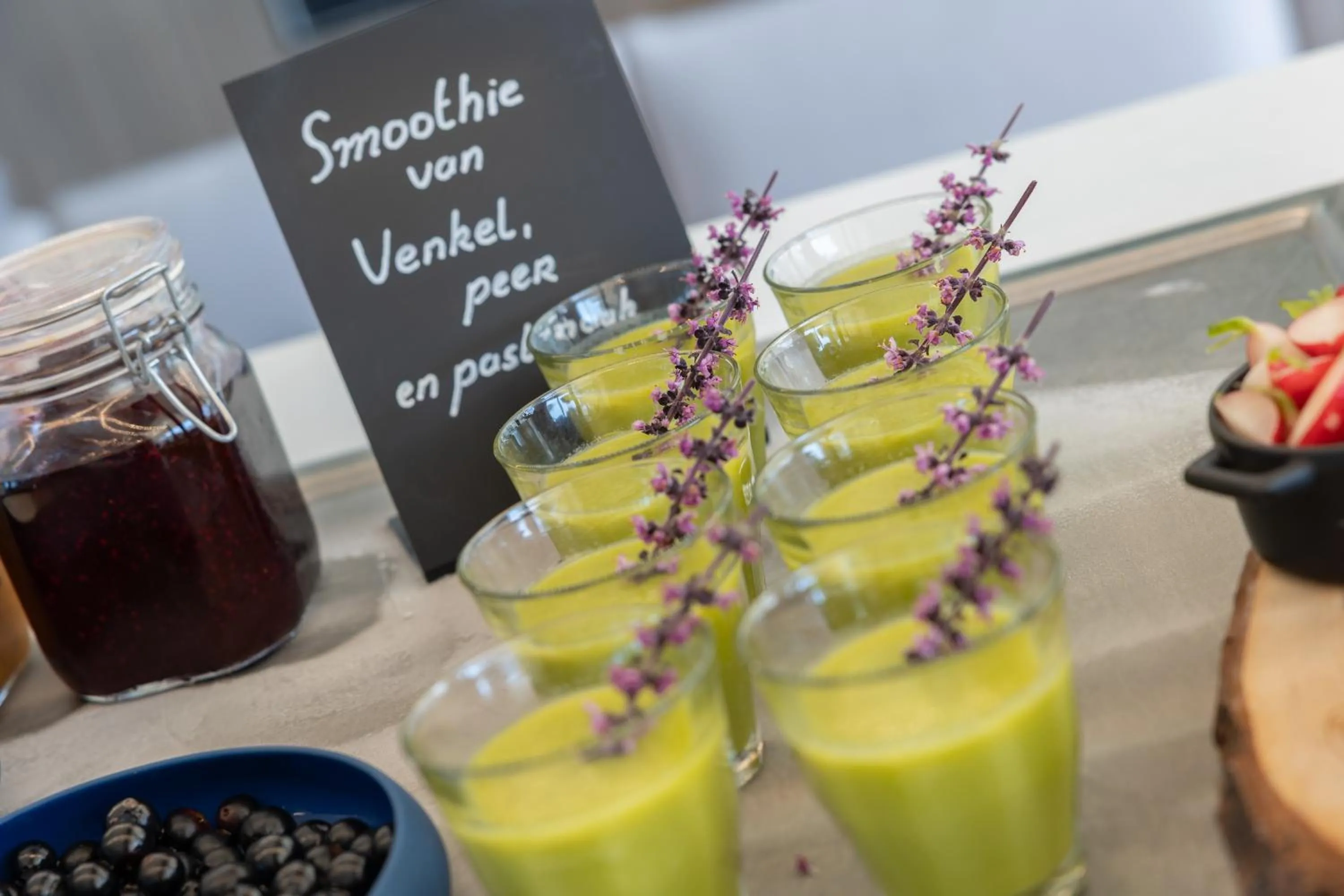 Breakfast in Hotel de Baak Seaside