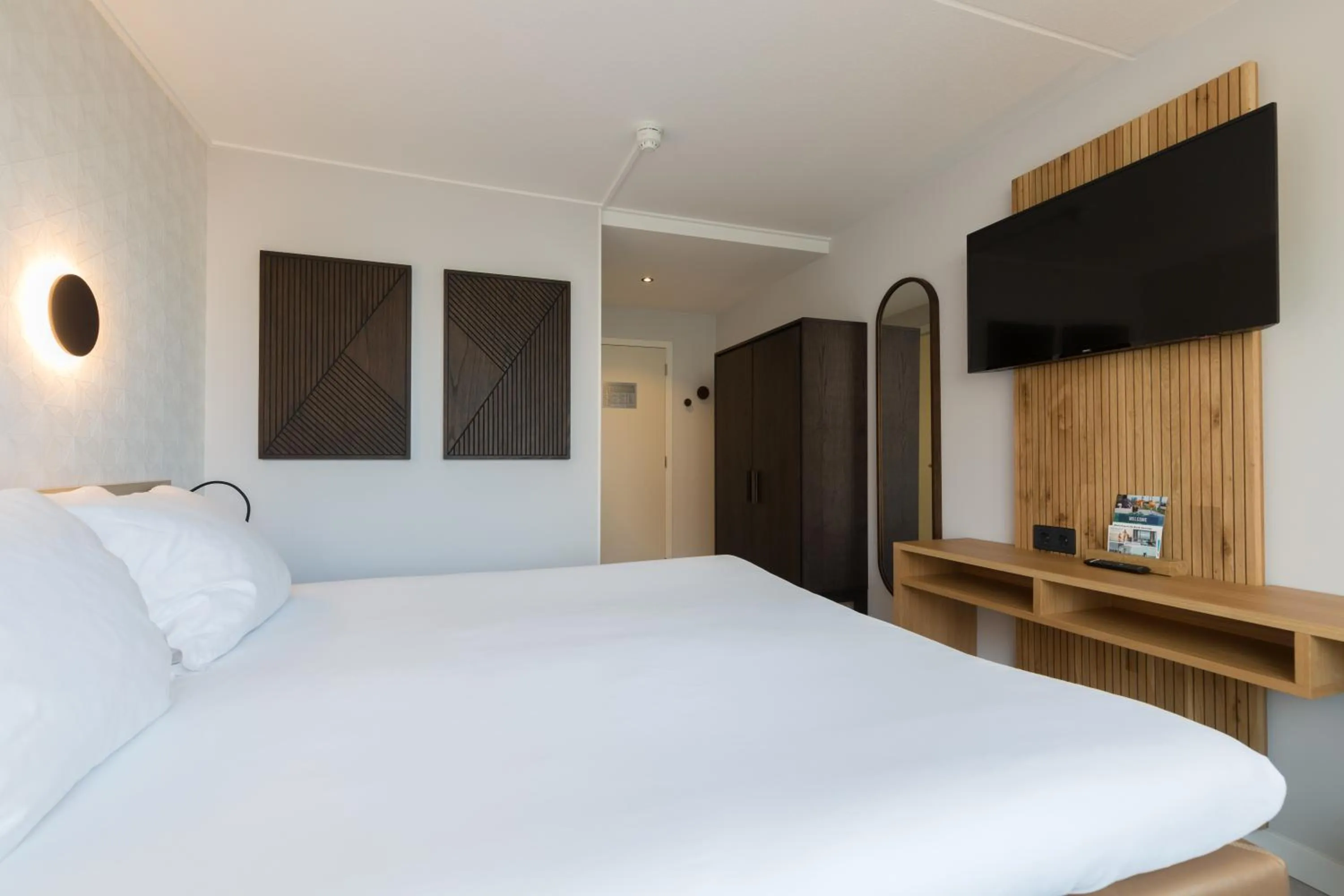 Bedroom, Bed in Hotel de Baak Seaside