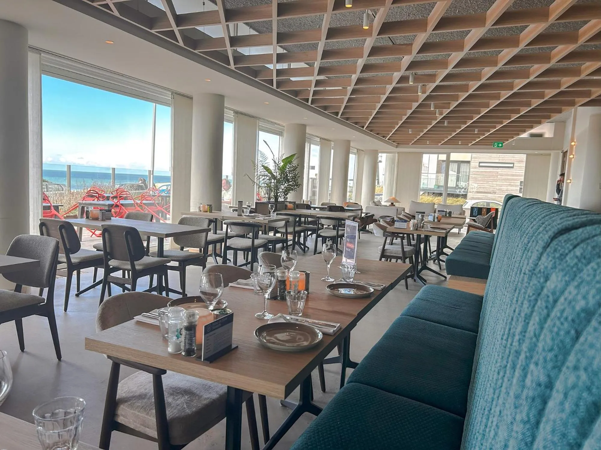 Restaurant/places to eat in Hotel de Baak Seaside