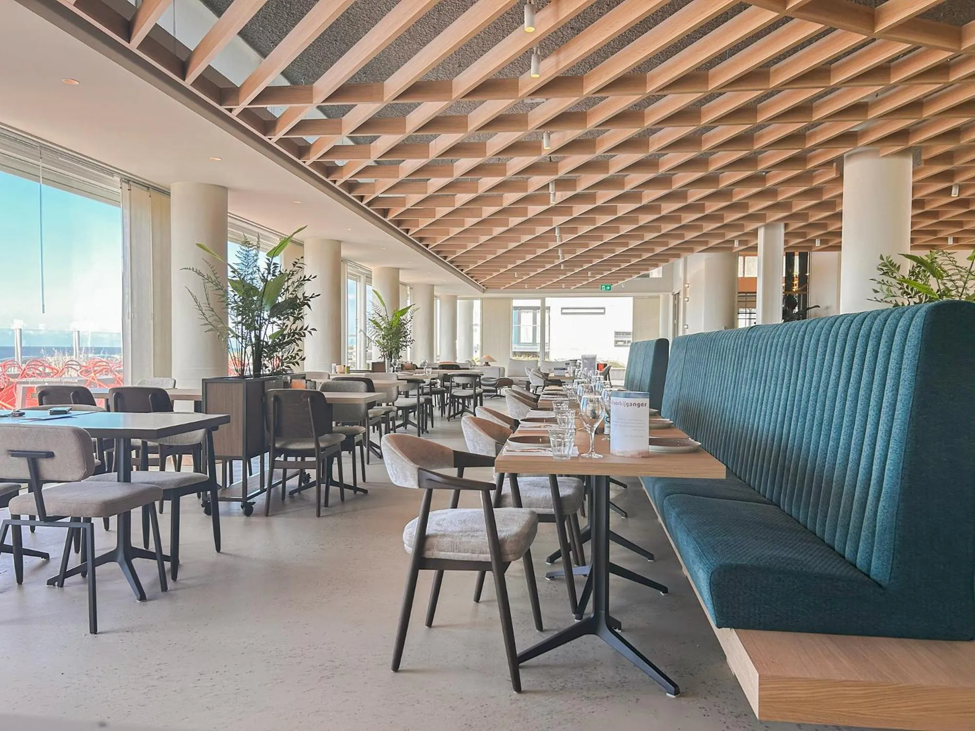 Restaurant/places to eat in Hotel de Baak Seaside