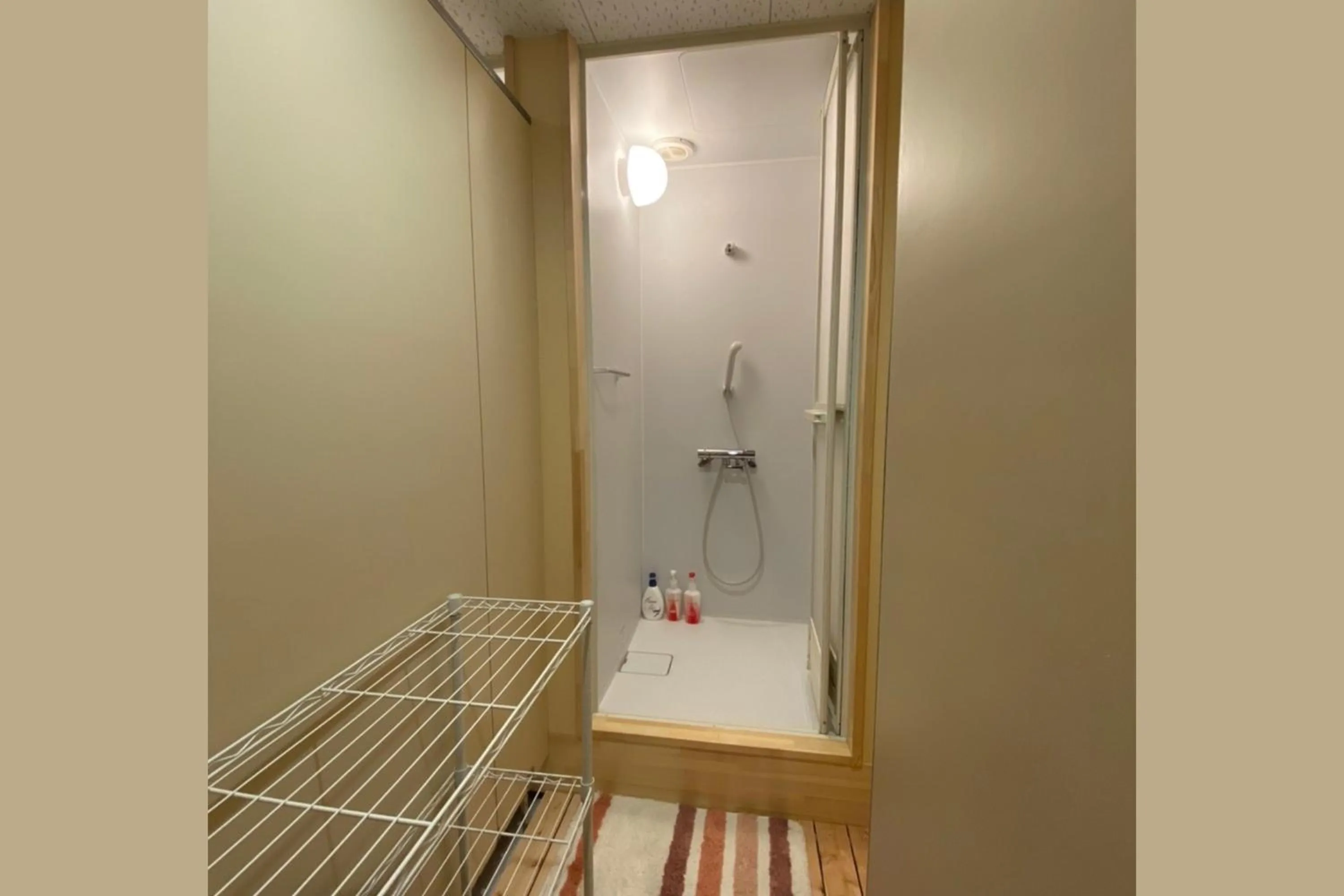 Shower in Villa Alpen