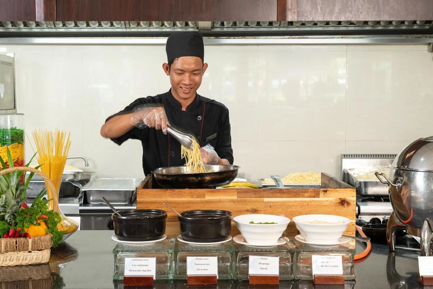 Restaurant/places to eat in The Sailing Bay Beach Resort