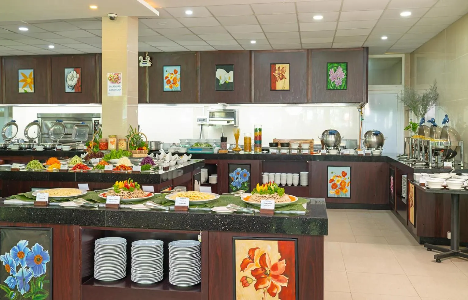 Restaurant/places to eat in The Sailing Bay Beach Resort