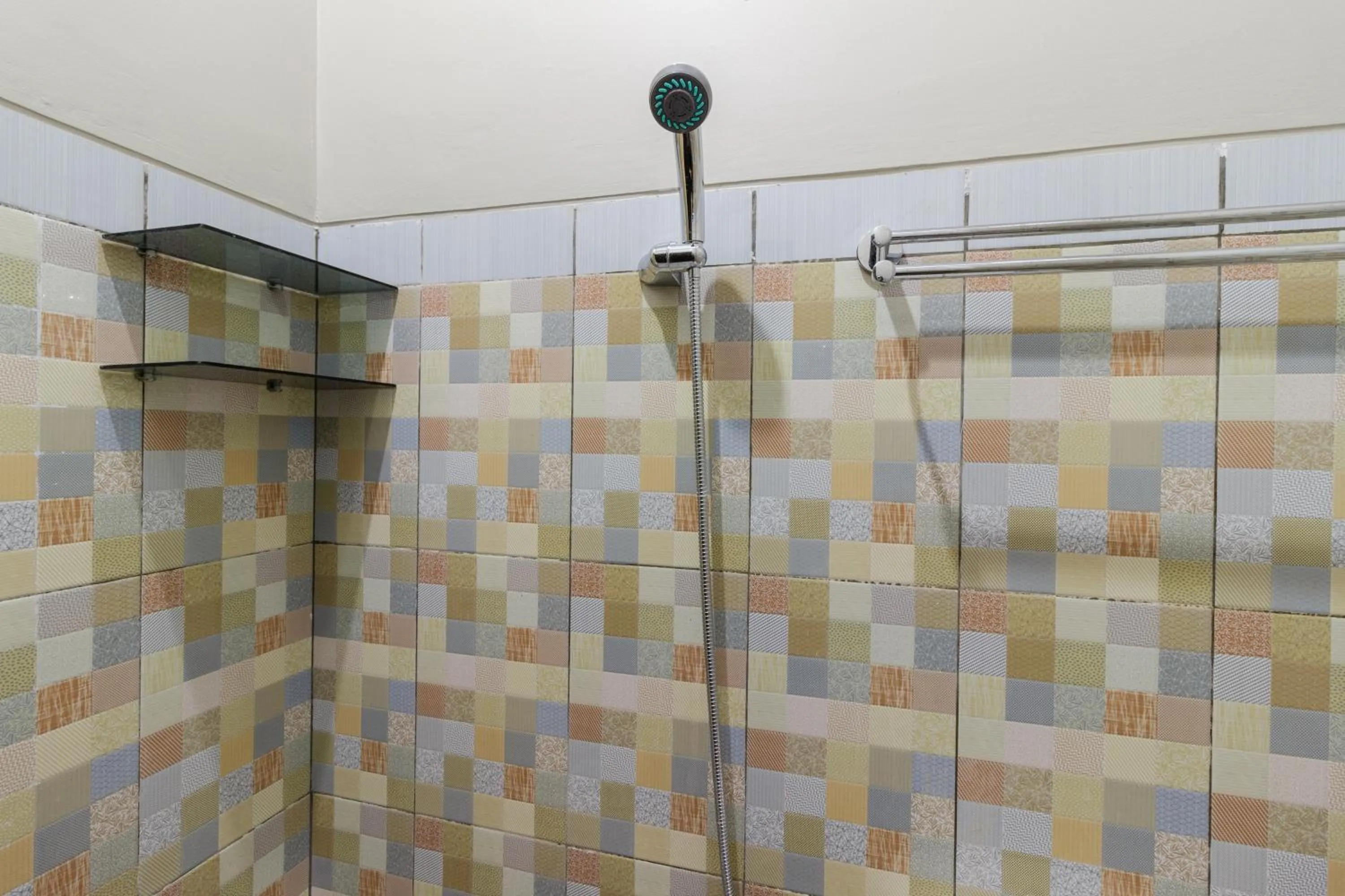 Bathroom in RedDoorz Plus near Pantai Malalayang Manado