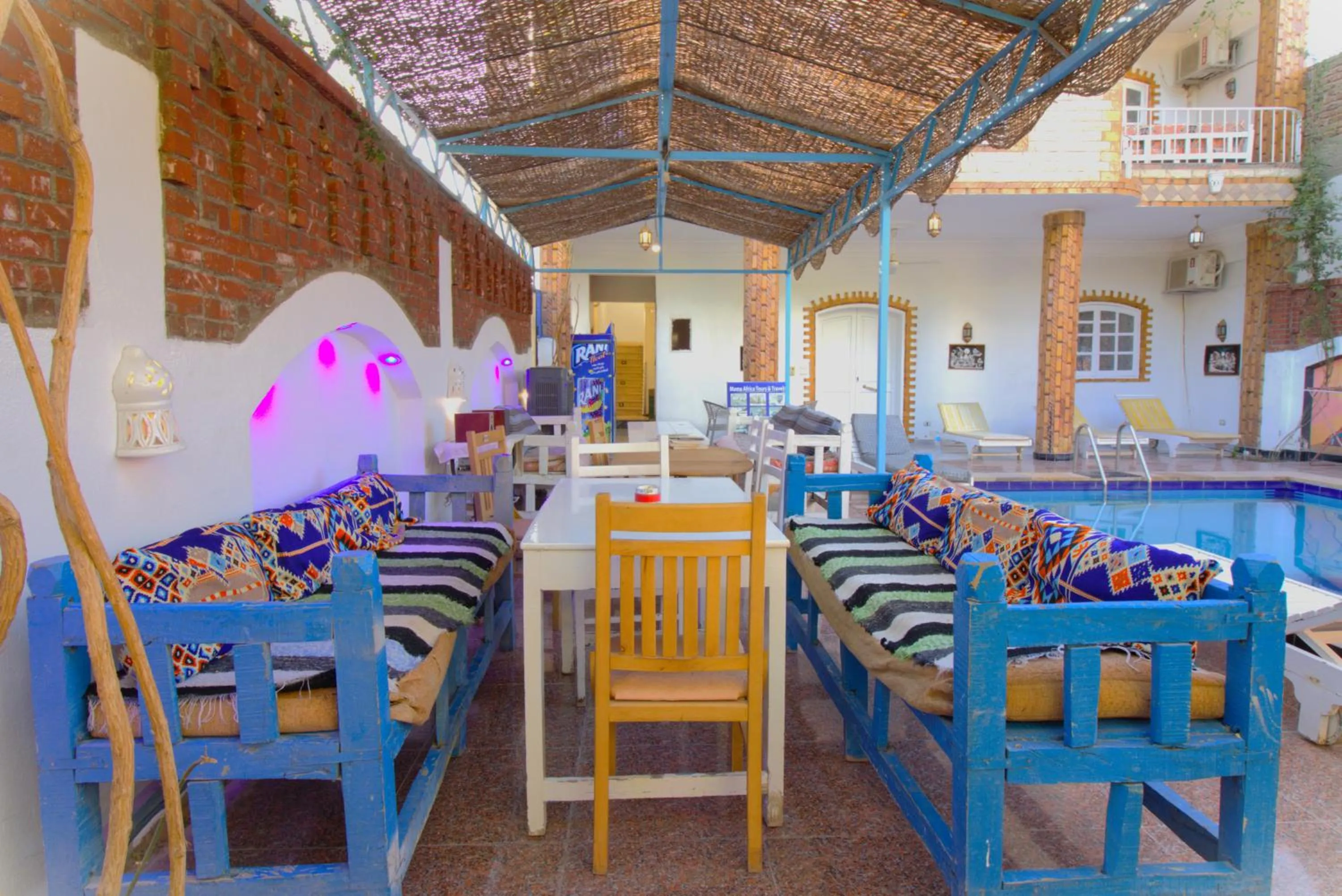 Mama Africa Apts & Studios