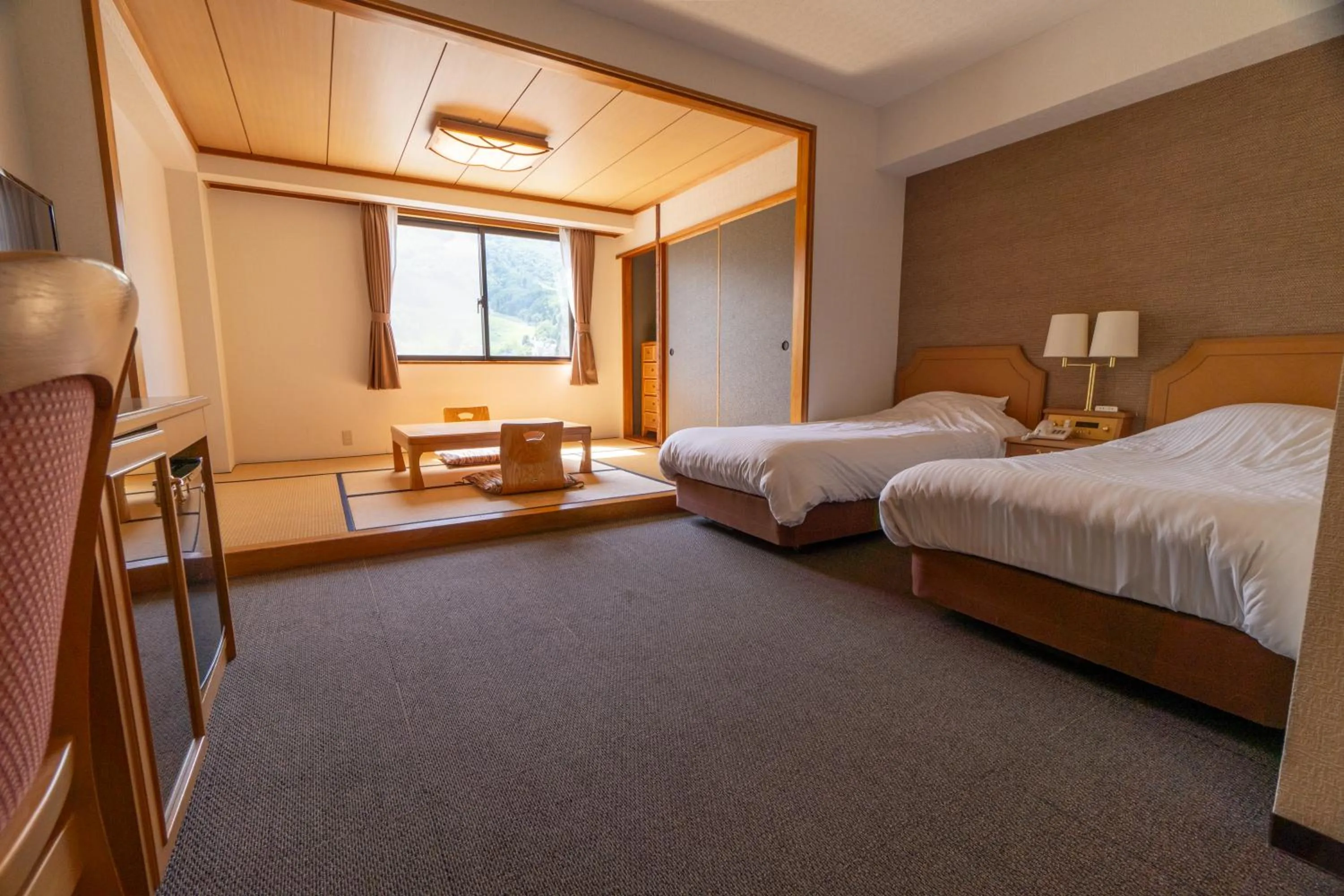 Mountain view, Bed in Hakuba Panorama Hotel