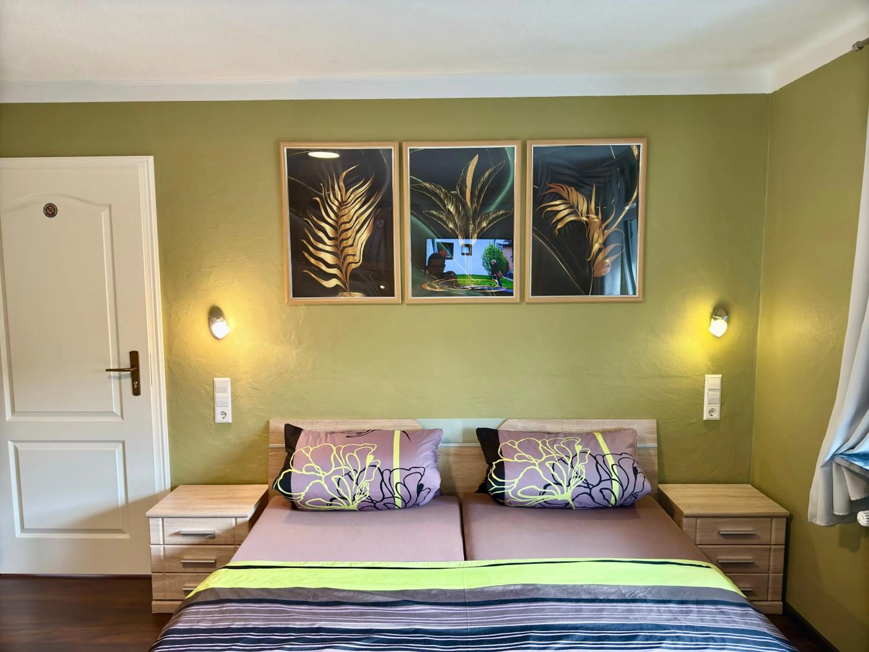 Bed in Europa Pension zum Grünen Baum