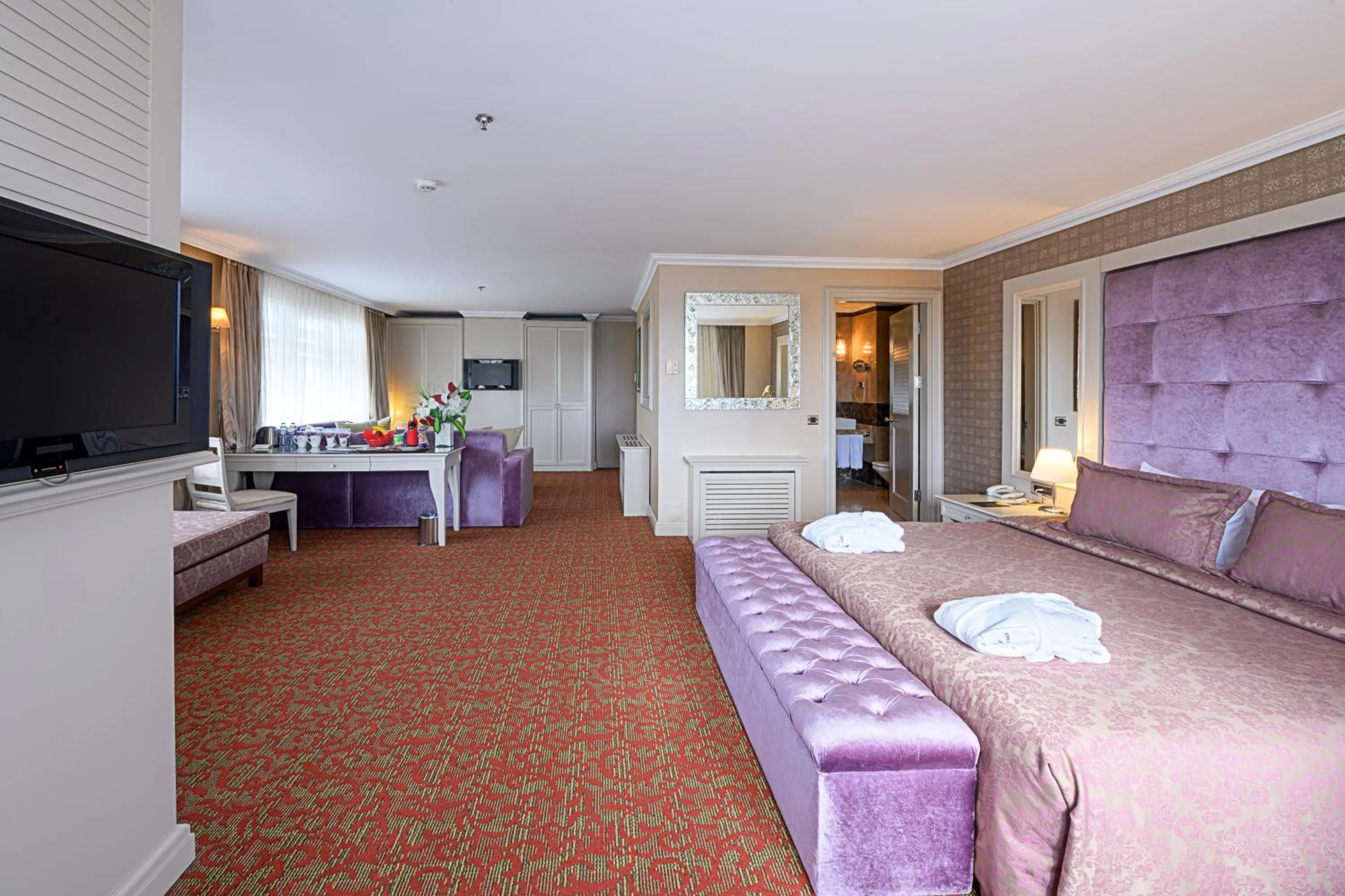 Massage, Bed in Dream Hill Business Deluxe Hotel Asia