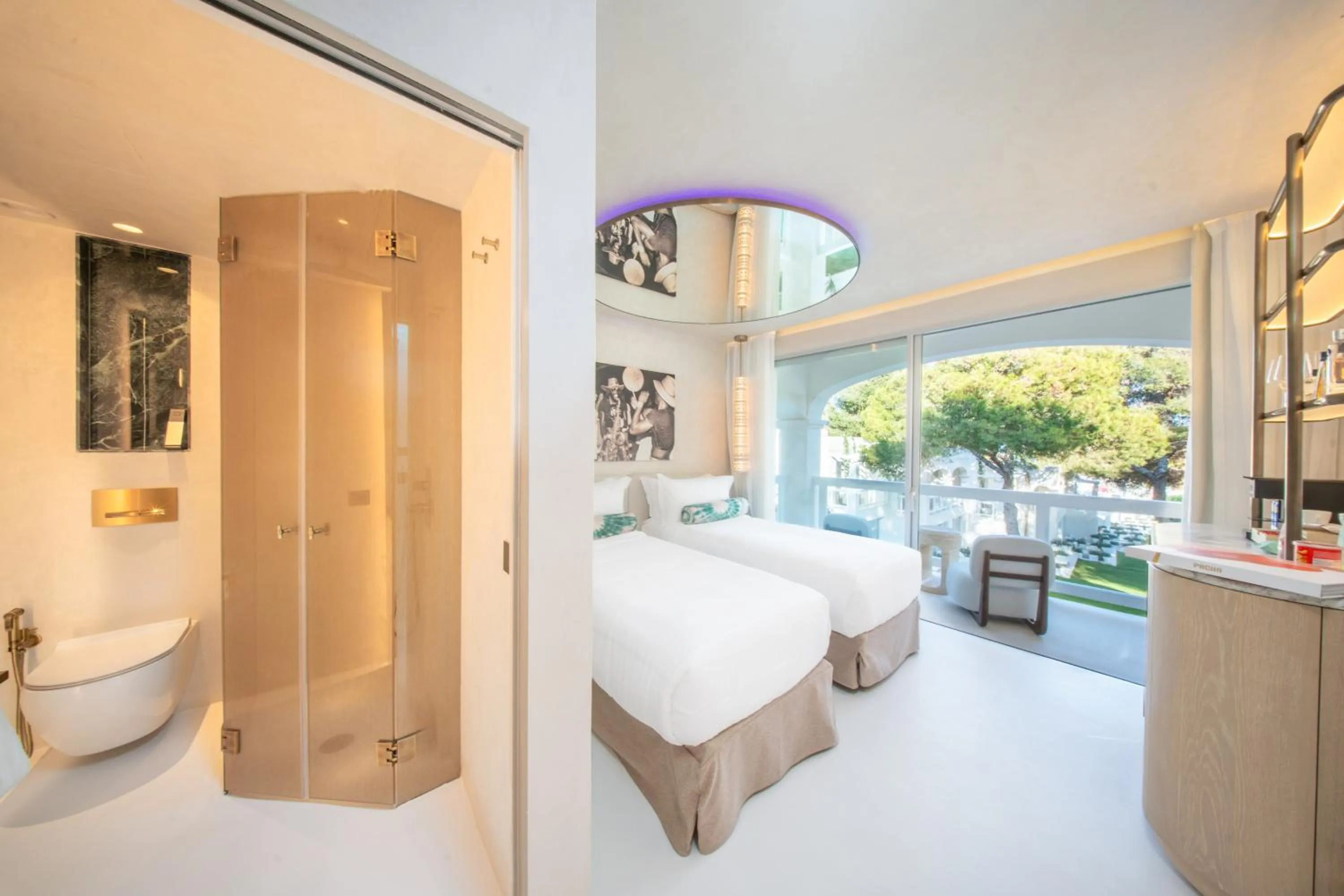 Bed in Destino Five Ibiza - 5-Star Grand Luxe Resort