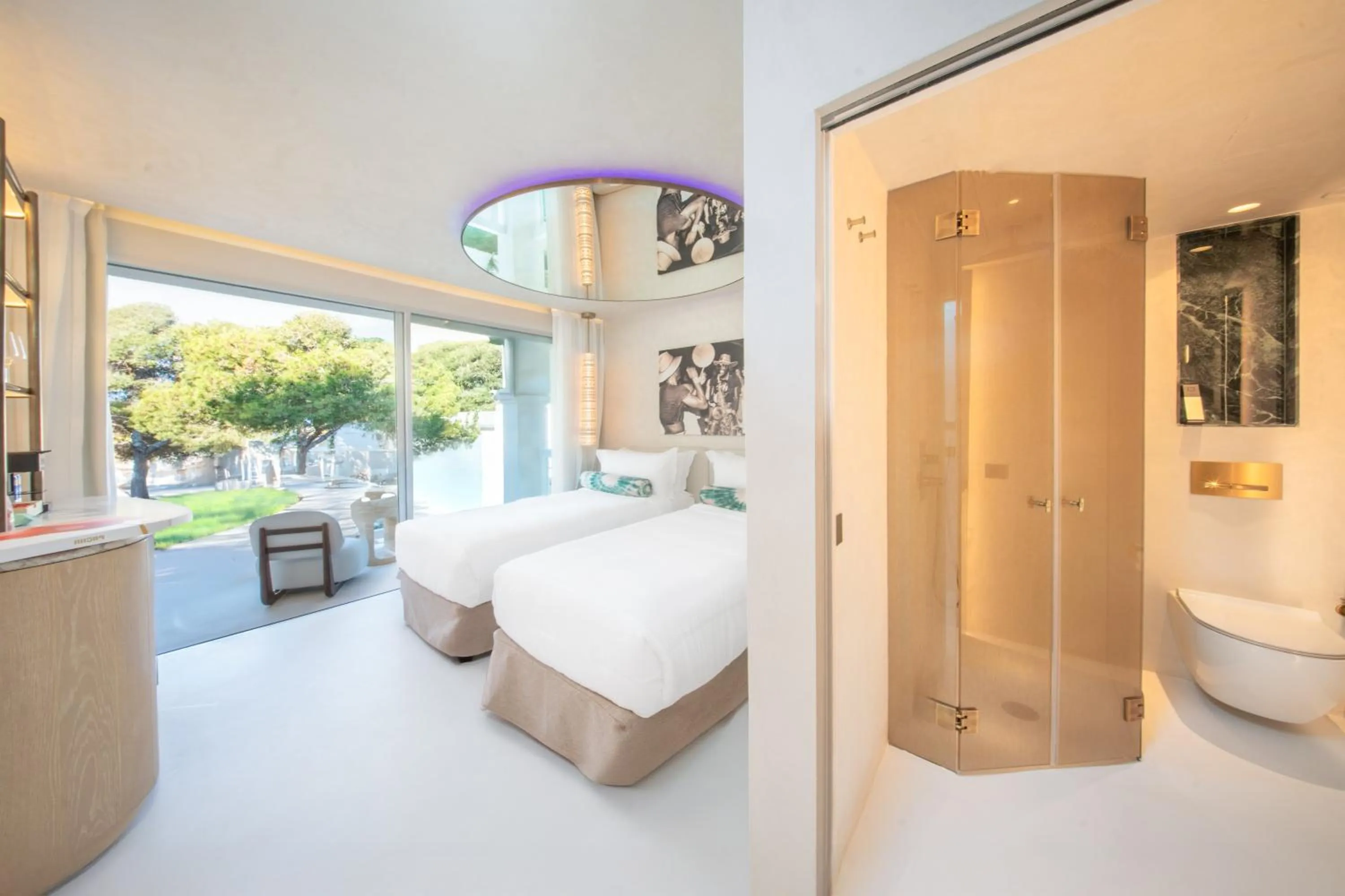 Bed in Destino Five Ibiza - 5-Star Grand Luxe Resort