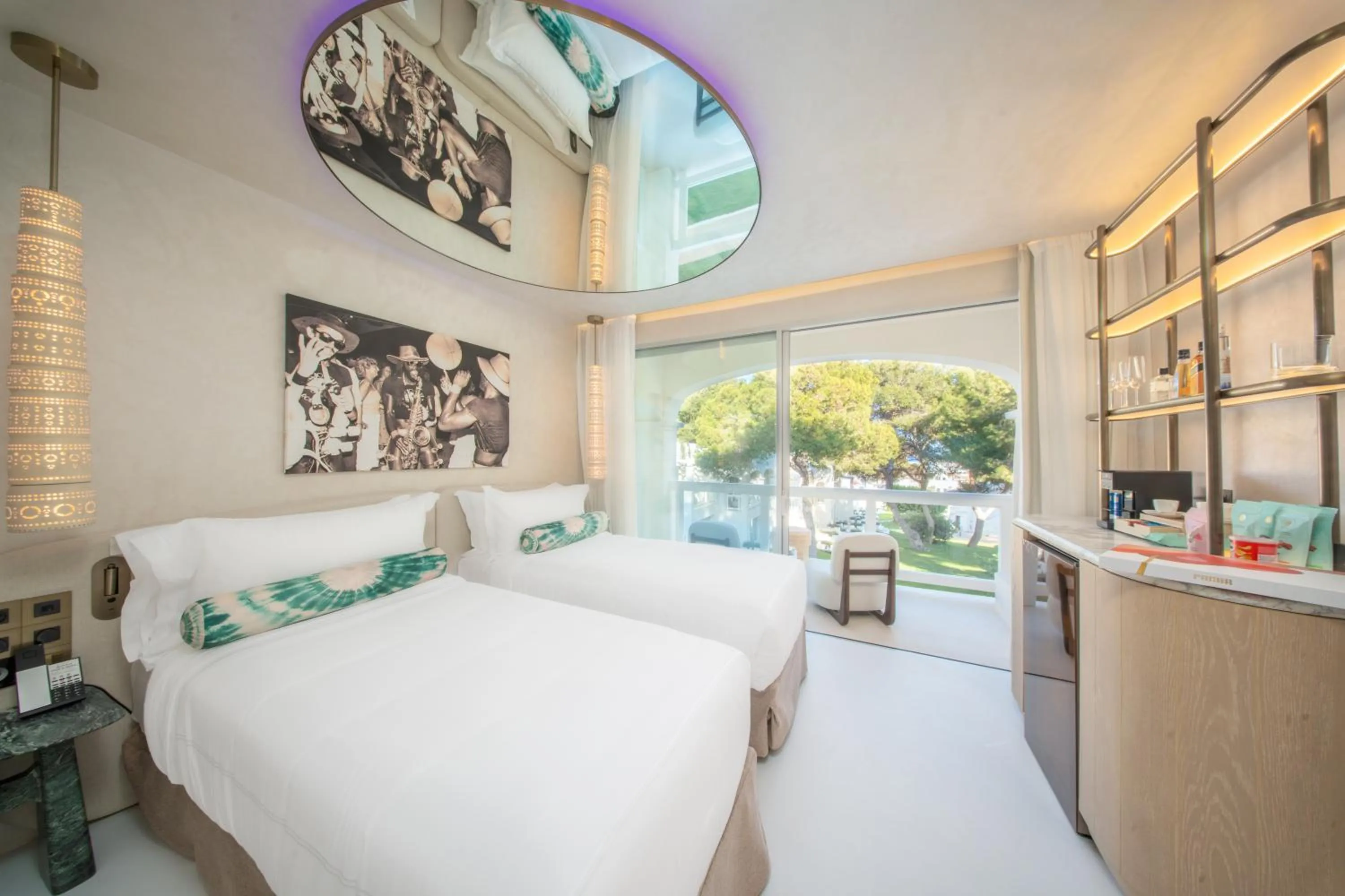 Bed in Destino Five Ibiza - 5-Star Grand Luxe Resort