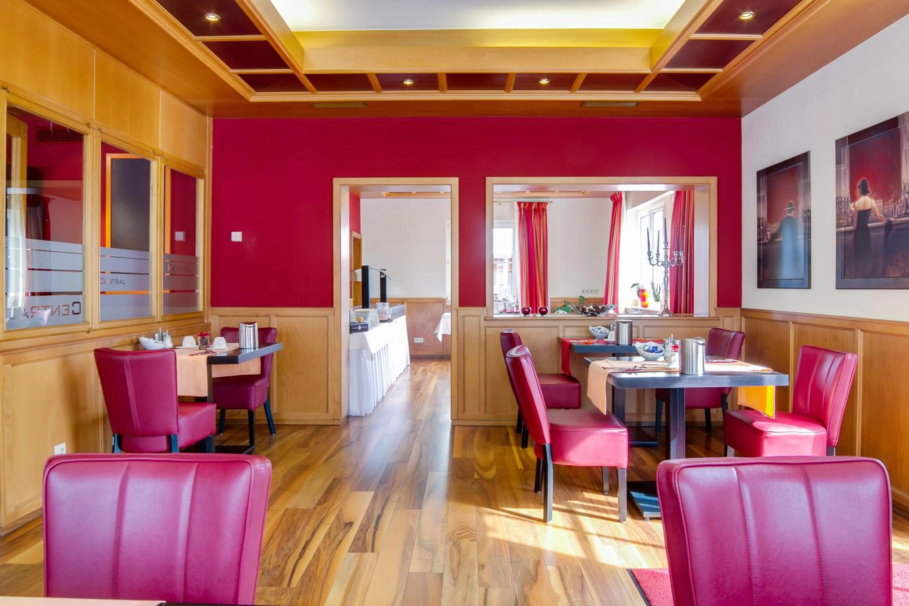 Restaurant/places to eat in Central Hotel Friedrichshafen