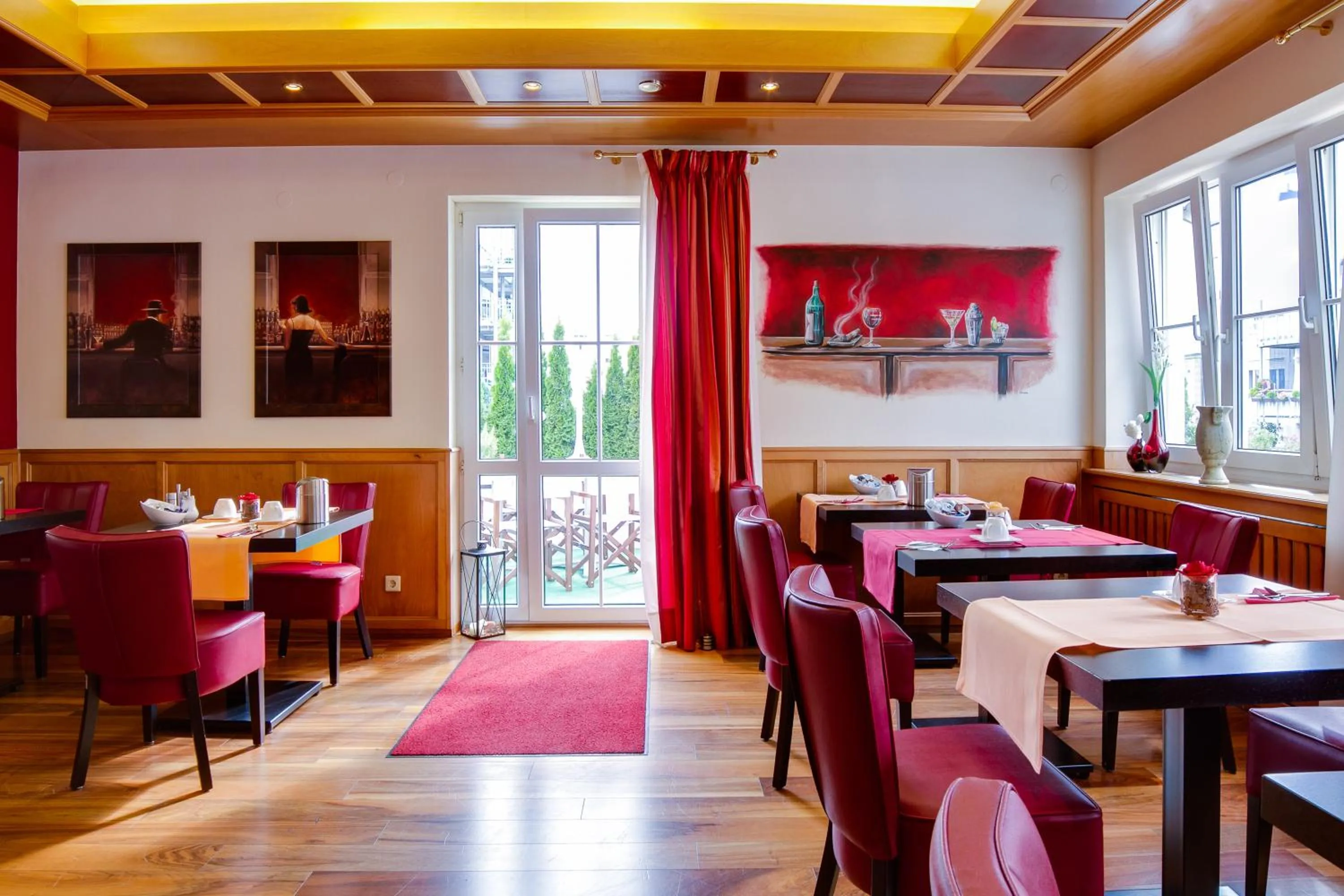 Restaurant/places to eat in Central Hotel Friedrichshafen