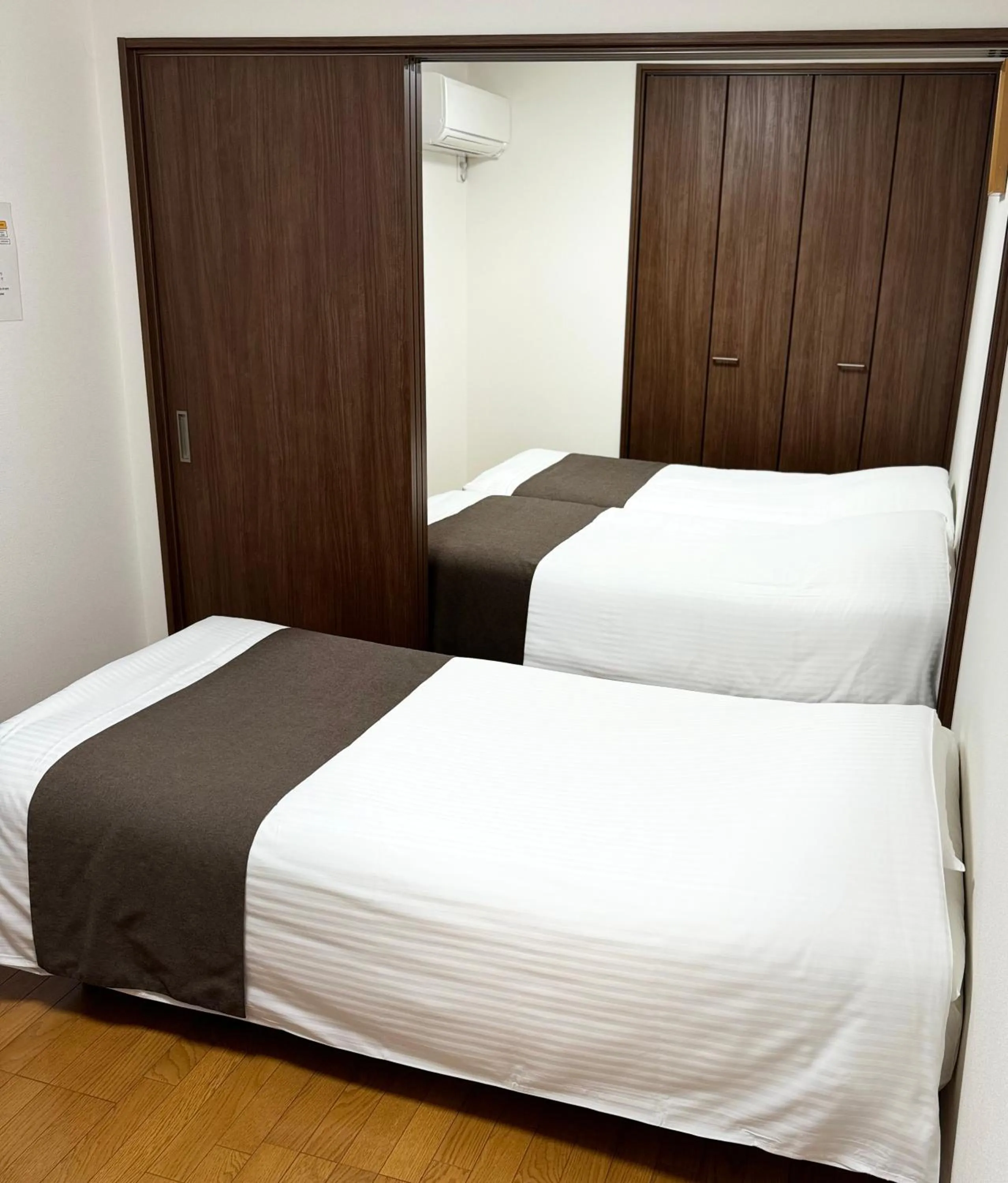 Bedroom, Bed in Thanyaporn Hotel