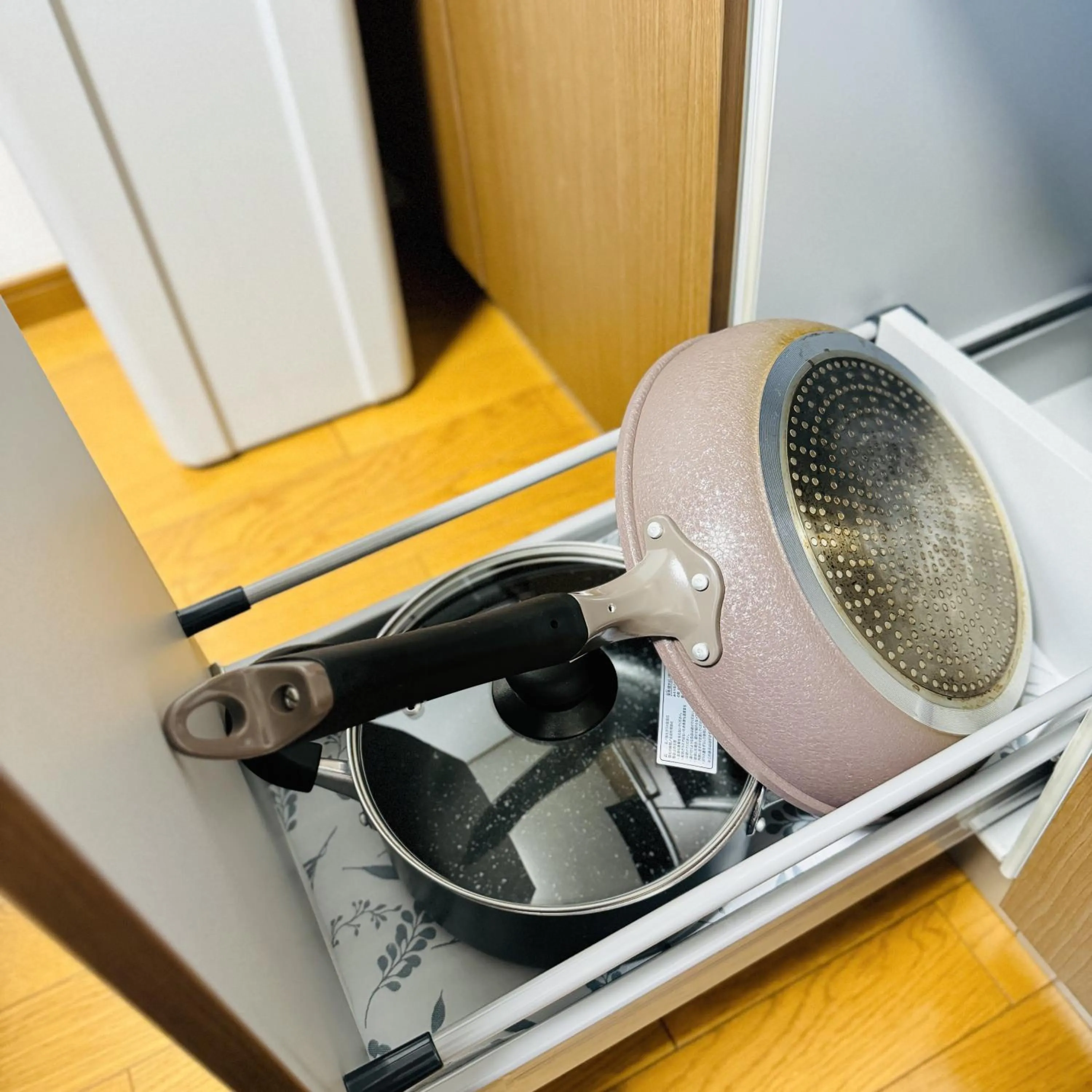 kitchen in Thanyaporn Hotel