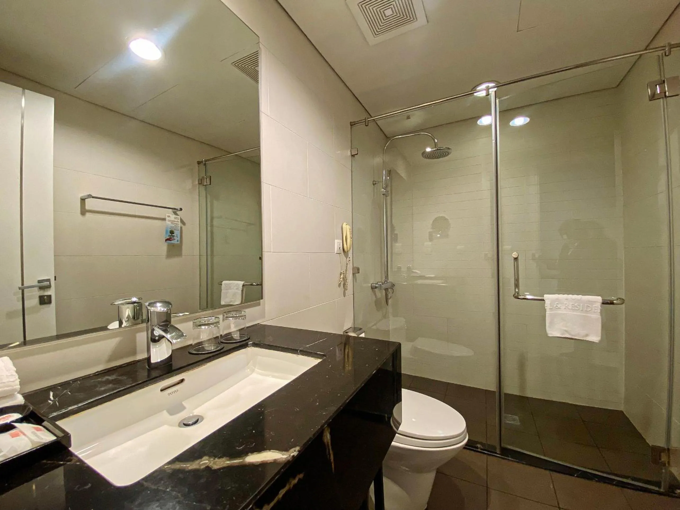 Shower in My Way Hotel & Residence Ha Noi