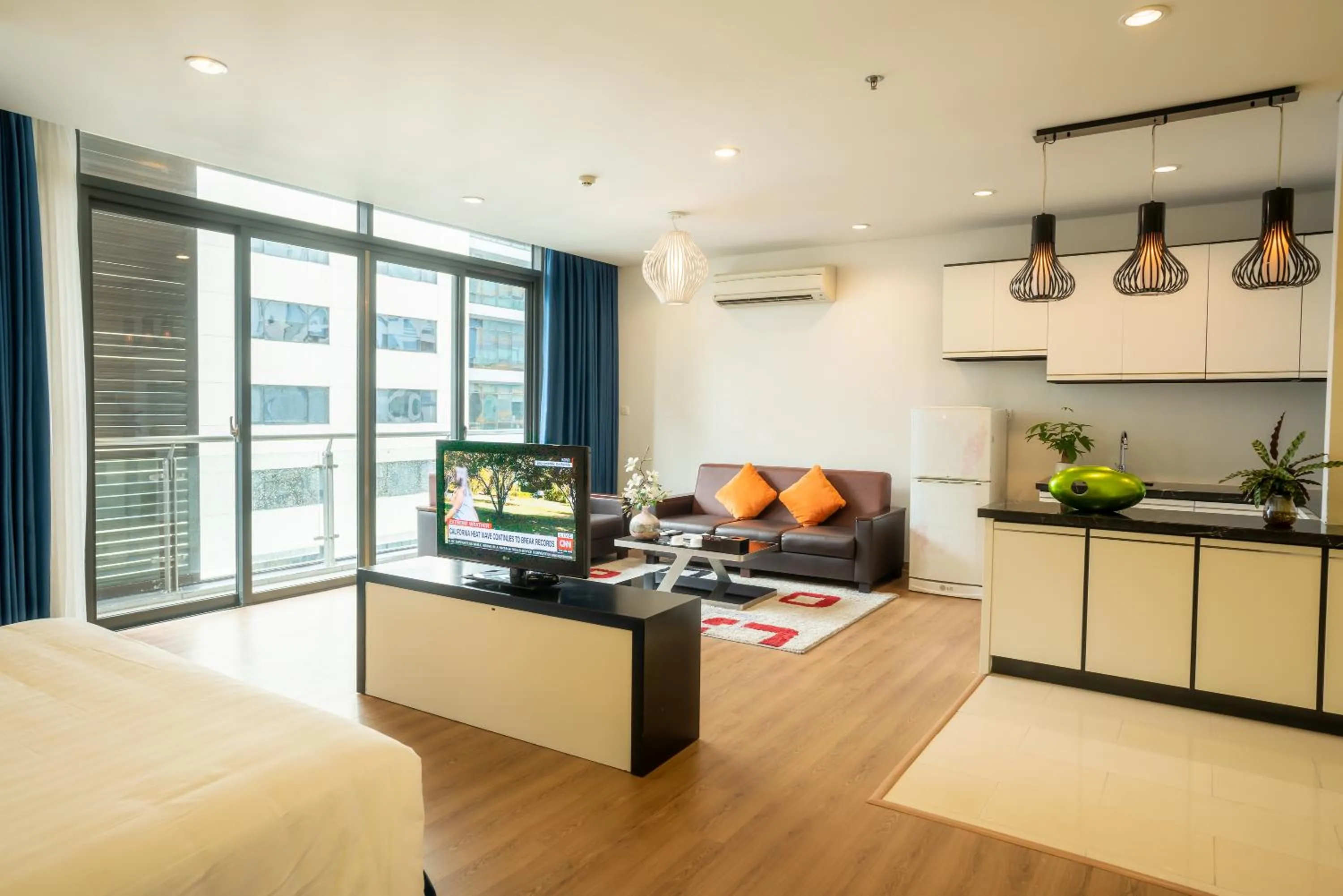 Seating area, Bed in My Way Hotel & Residence Ha Noi