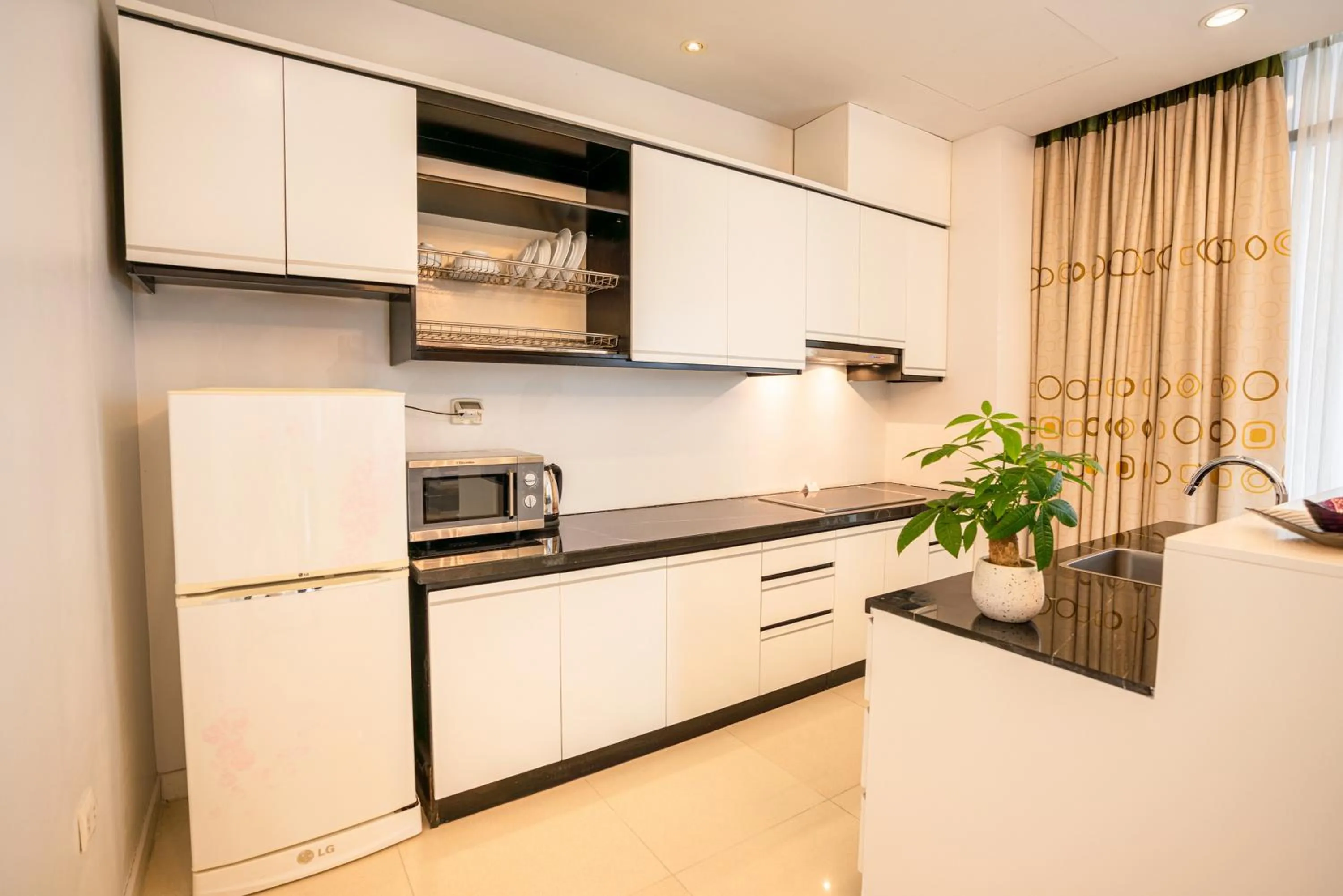 stove in My Way Hotel & Residence Ha Noi