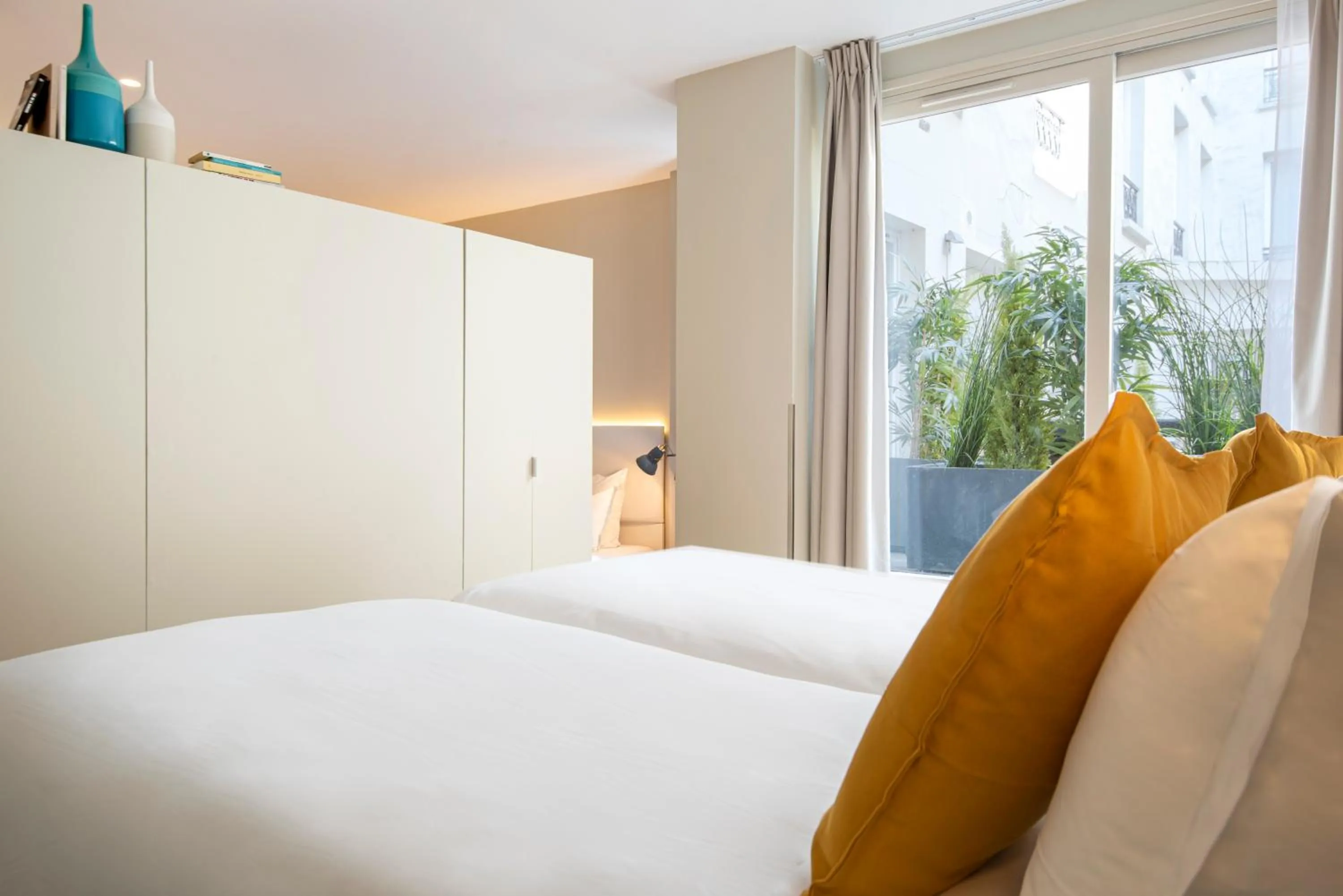 Bed in Hotel Magenta 38 by Happyculture