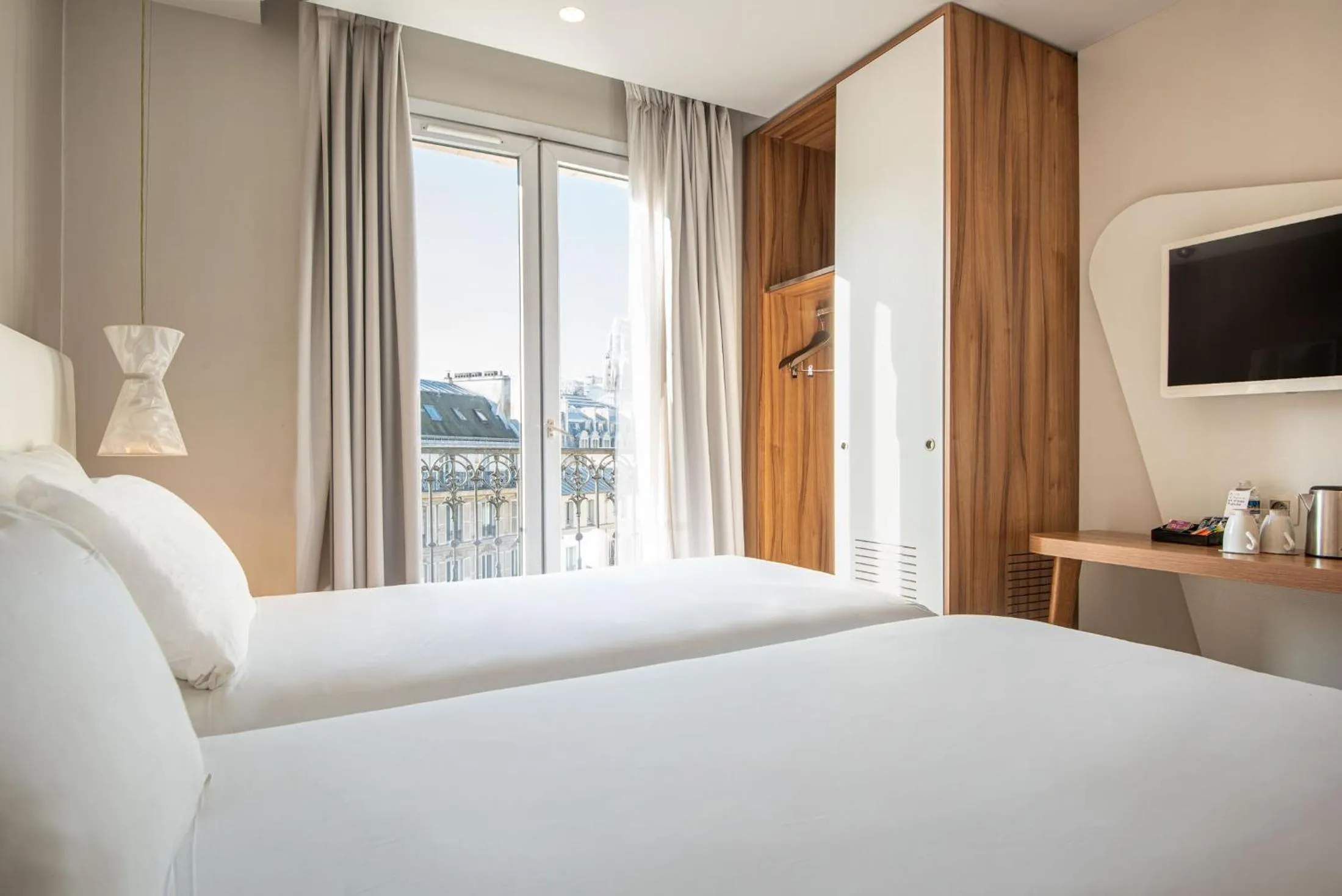 Bed in Hotel Magenta 38 by Happyculture