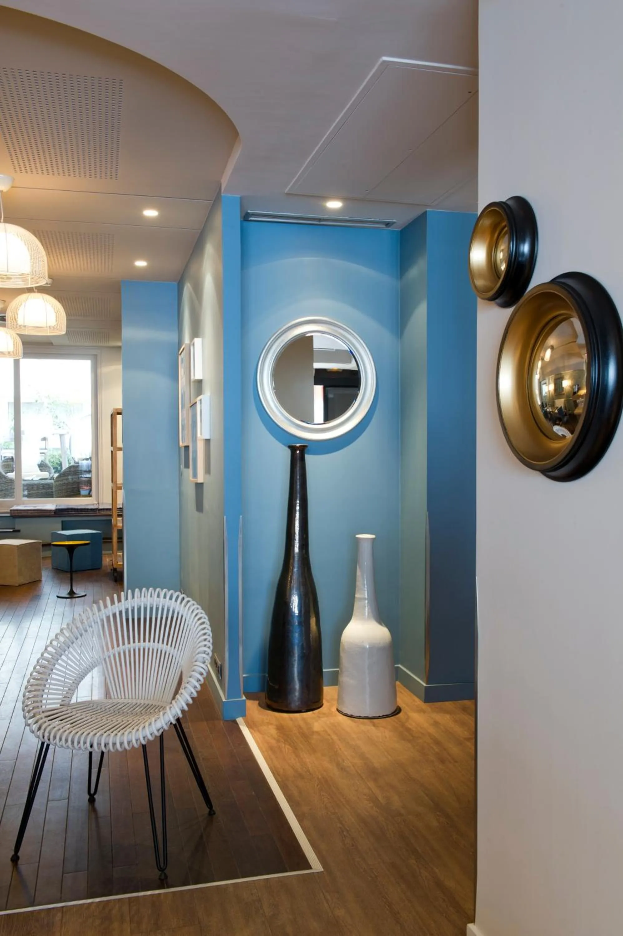 Lobby or reception in Hotel Magenta 38 by Happyculture