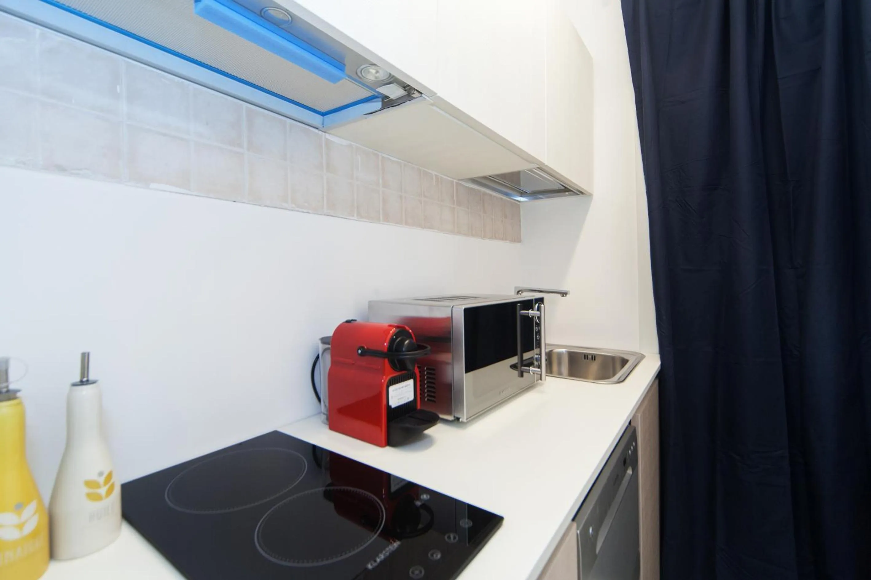 Communal lounge/ TV room in Casa Bella Pantheon