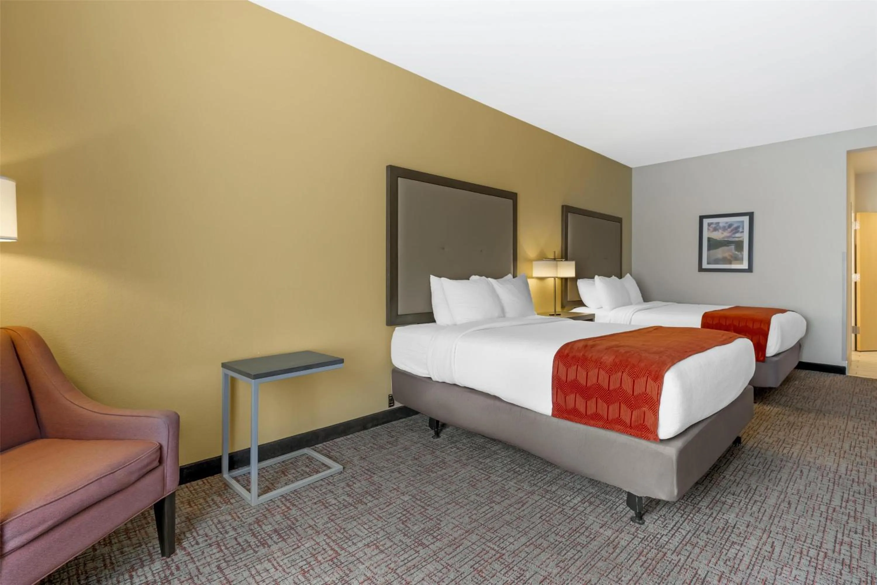 Bedroom, Bed in Best Western Plus Elizabethtown Inn & Suites