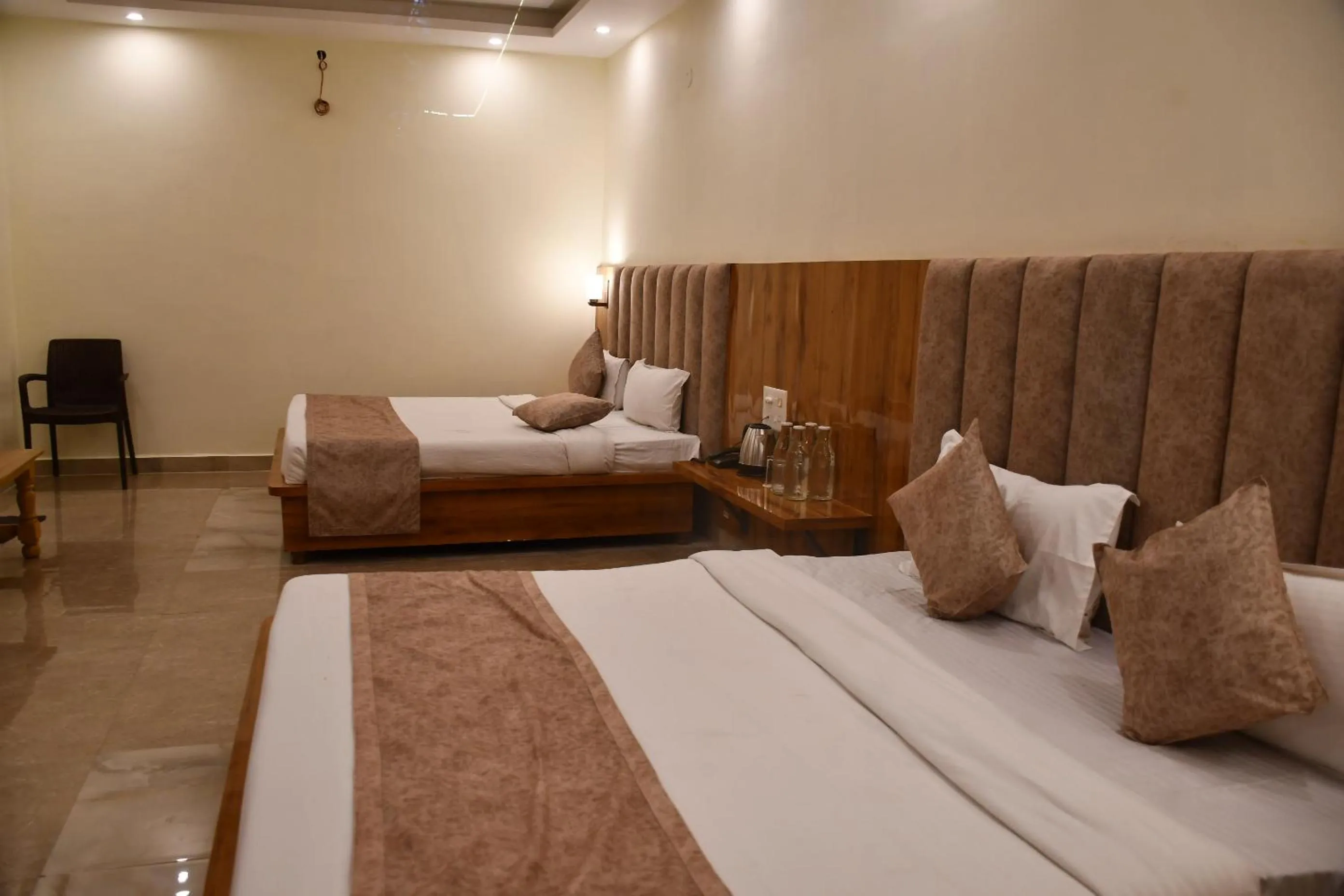Bed in Shivansh Inn Resort