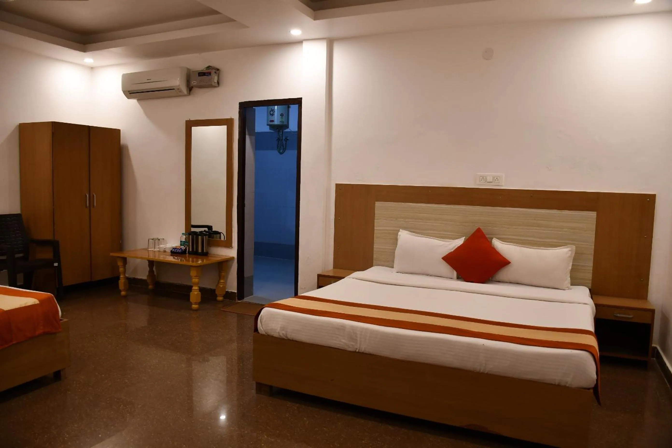 Bed in Shivansh Inn Resort