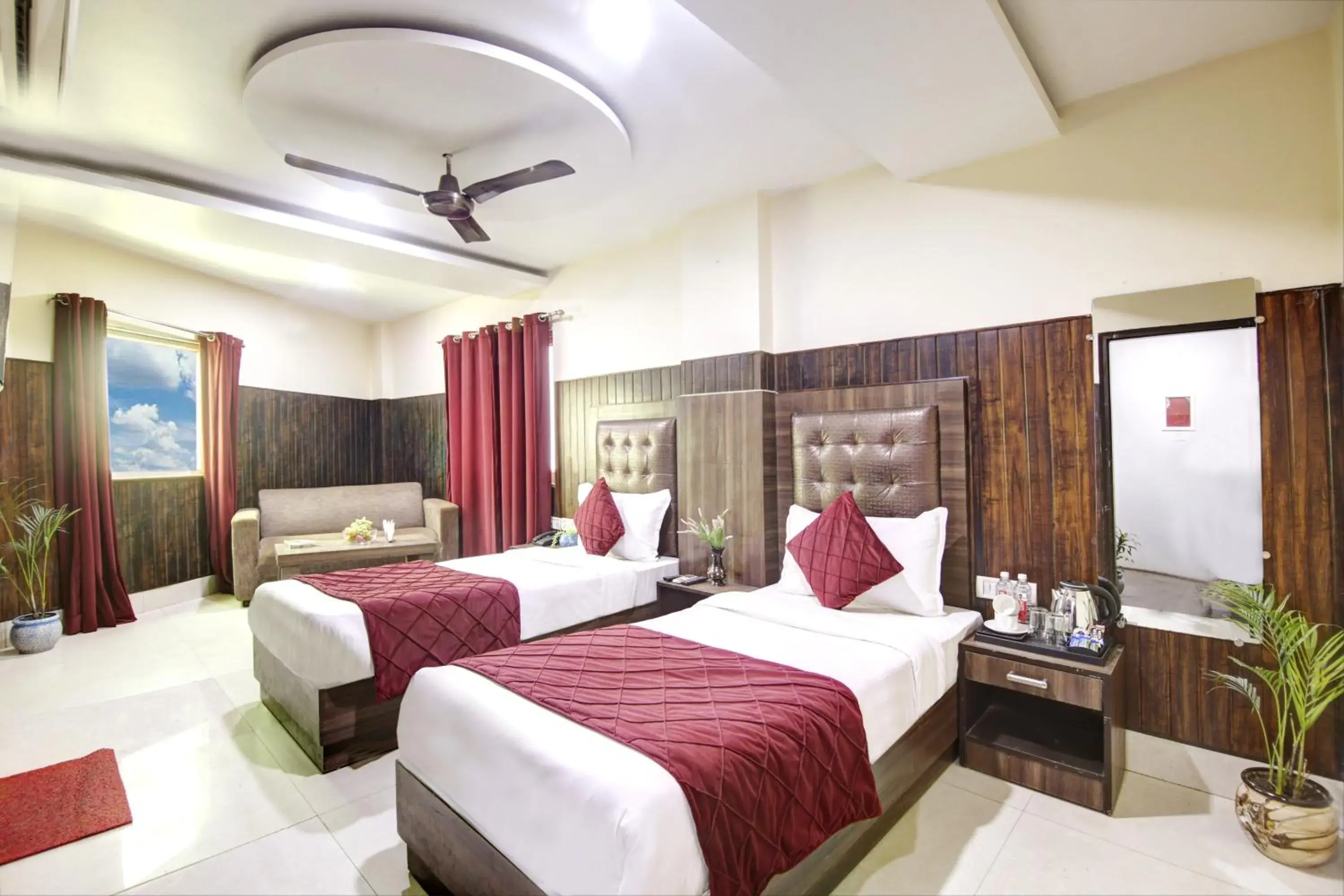 Superior Twin Room in RTS Hotel Superior Twin Room in RTS Hotel