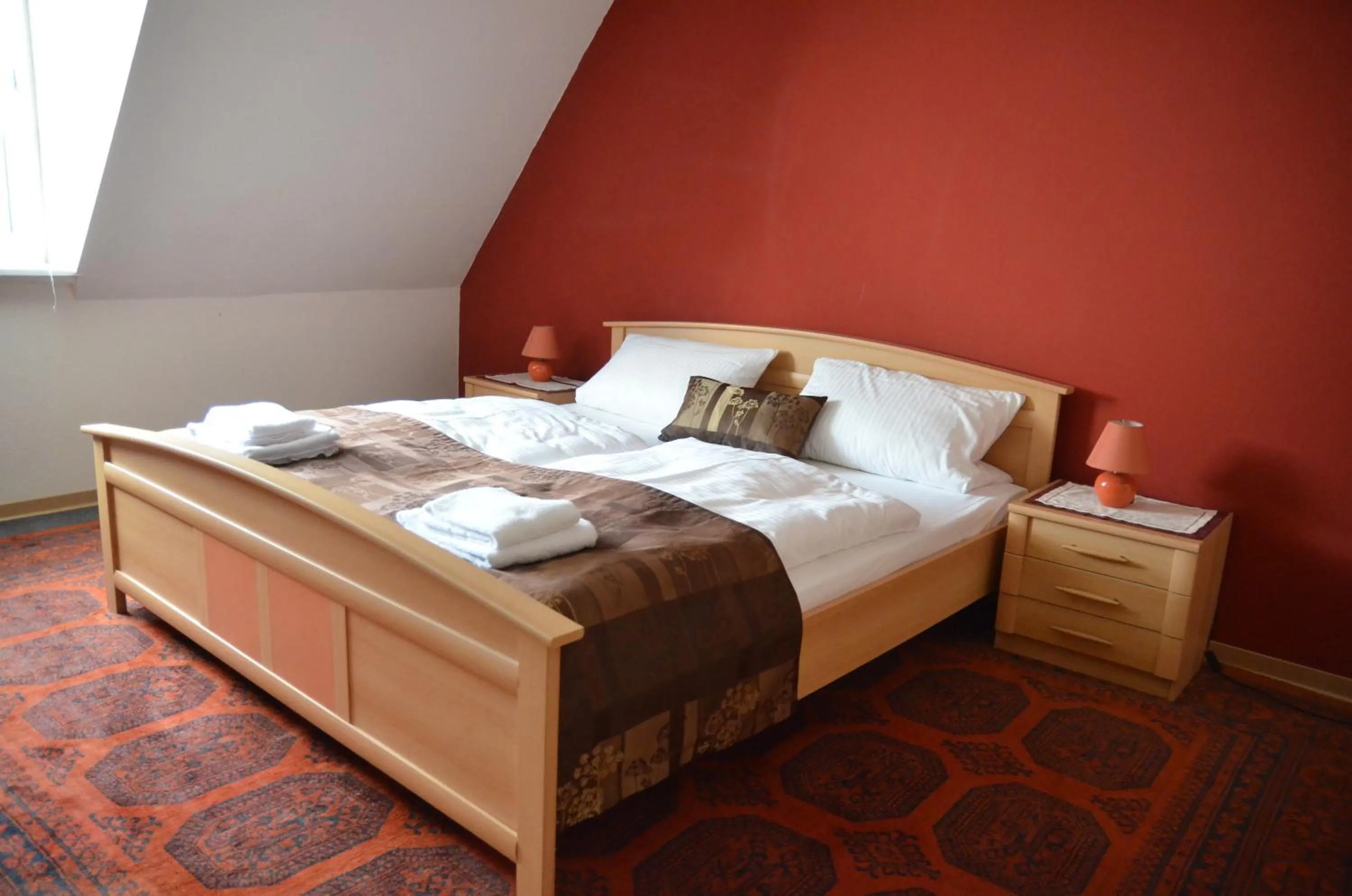 Day, Bed in Weingasthof Zum weißen Roß