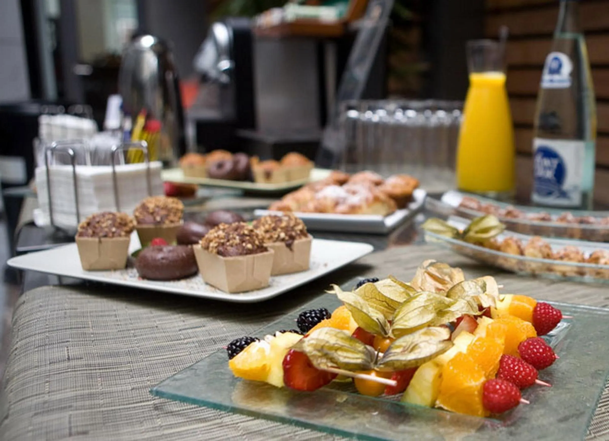 Restaurant/places to eat in Luxury Downtown Apartments