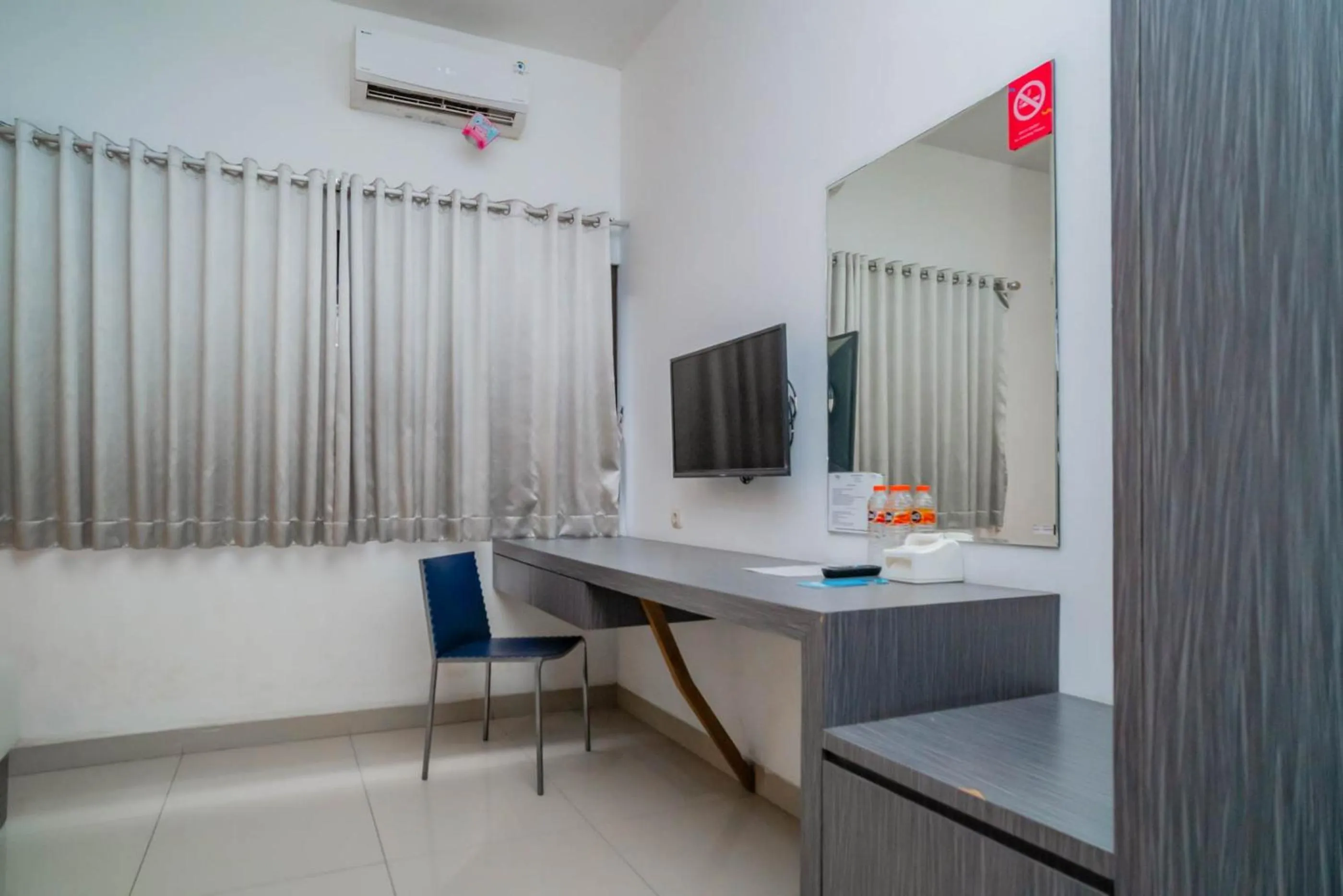 Sans Hotel Widarasari Cirebon