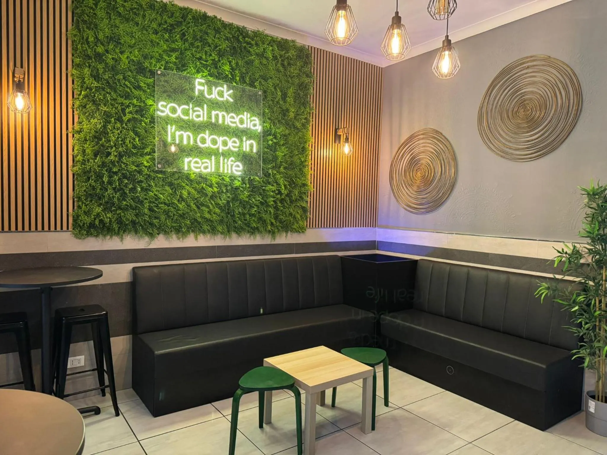 Communal lounge/ TV room in Palladini Rome