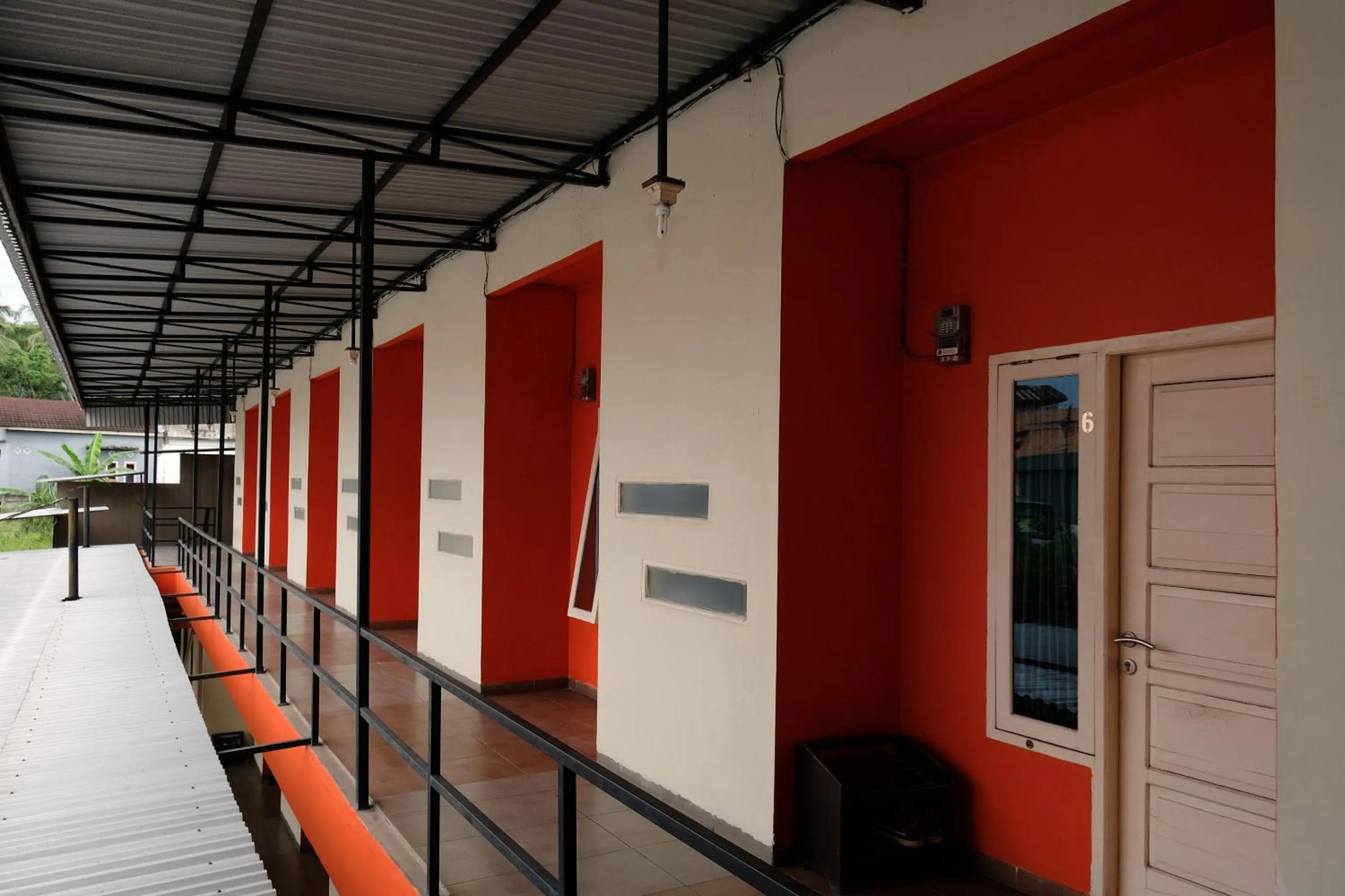 Balcony/Terrace in Hotel O Mars Kost Syariah