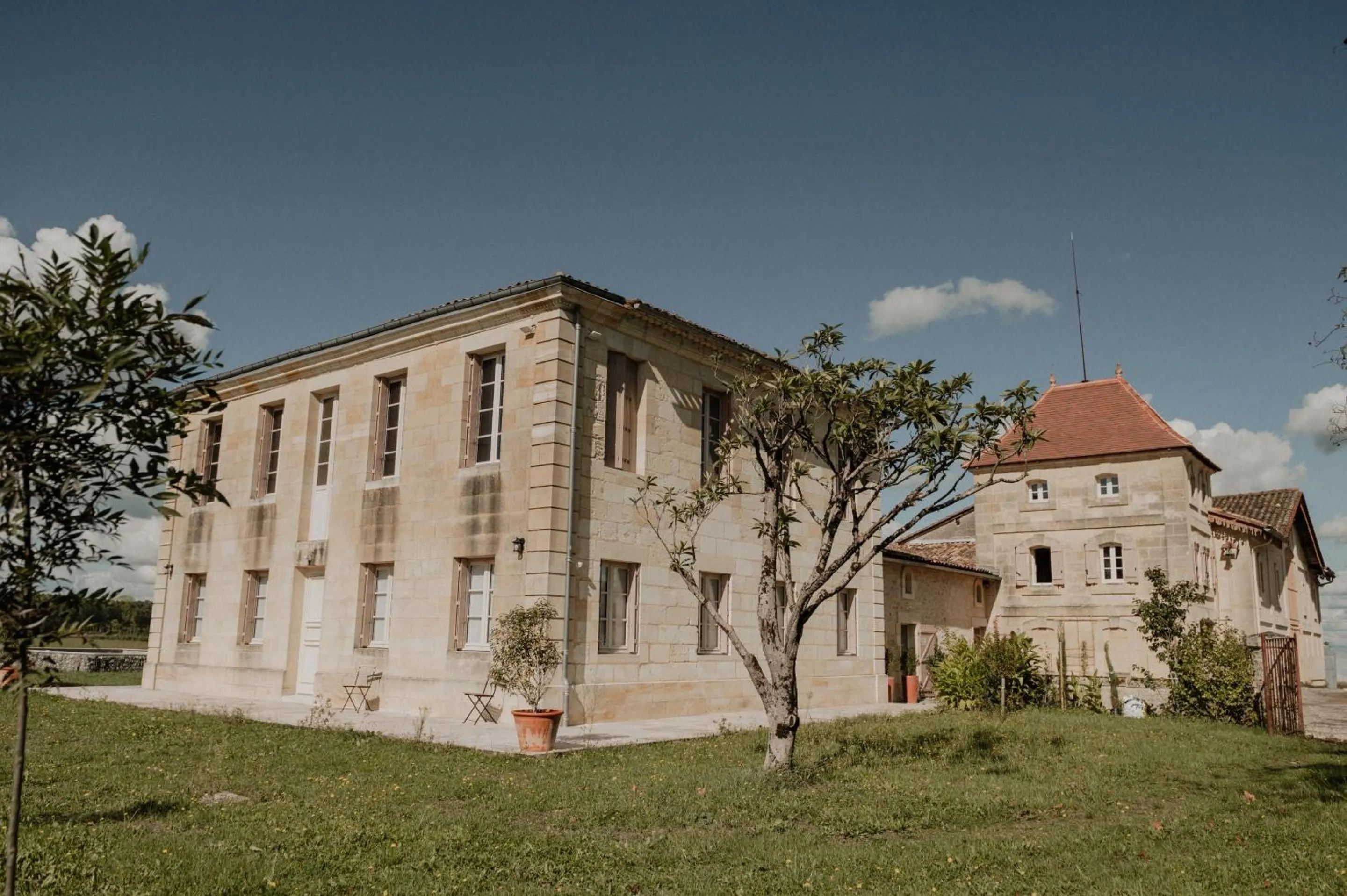 Property building in Chateau de la Vieille Chapelle