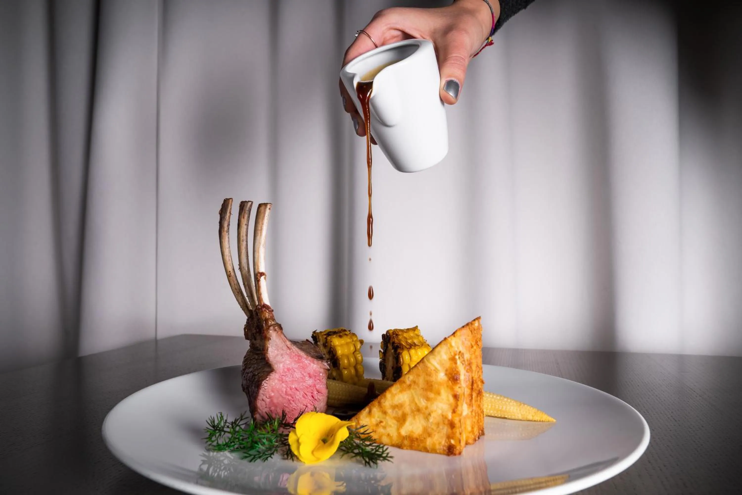 Restaurant/places to eat in ADLERS Hotel Innsbruck